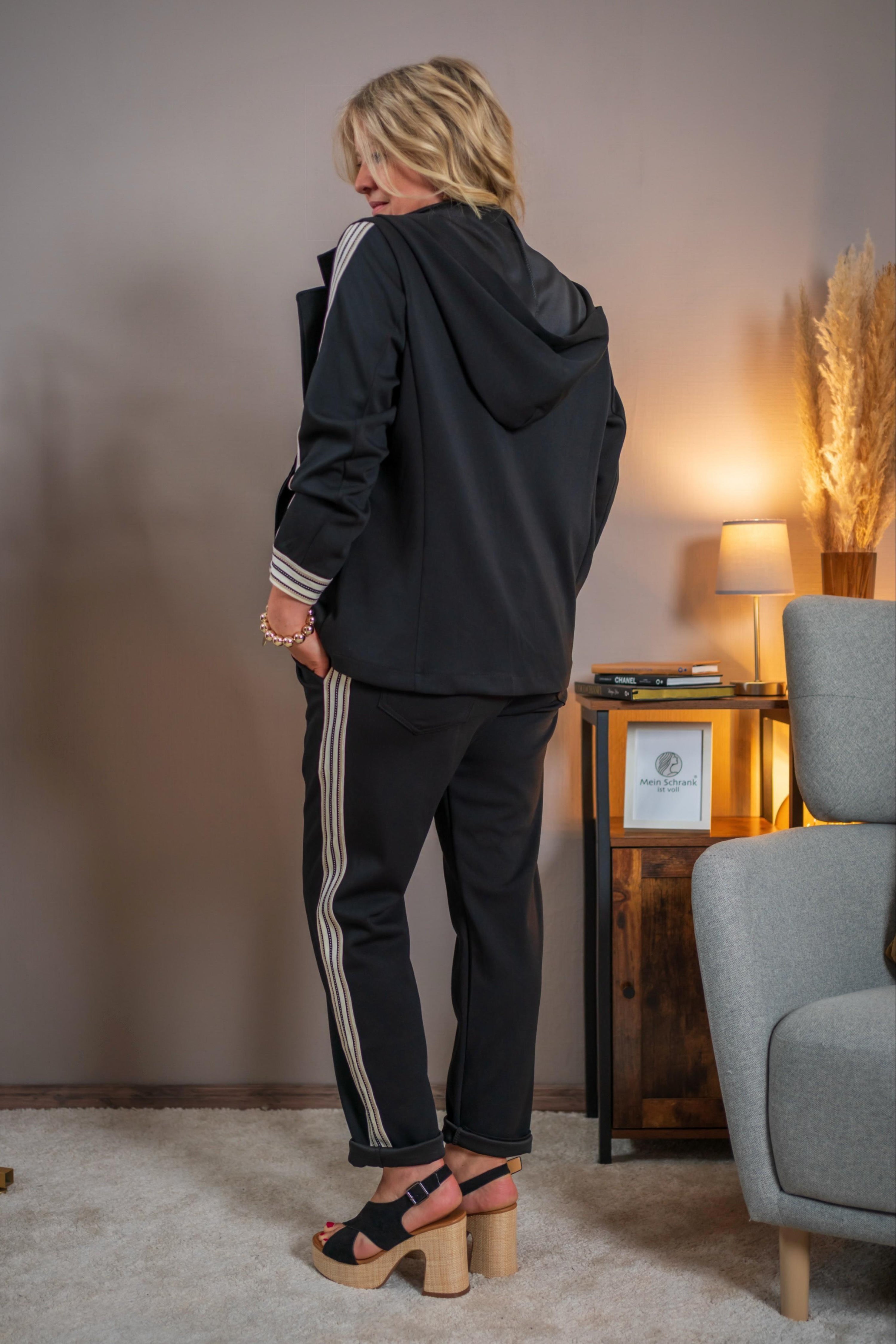 Blazer mit Kapuze, schwarz