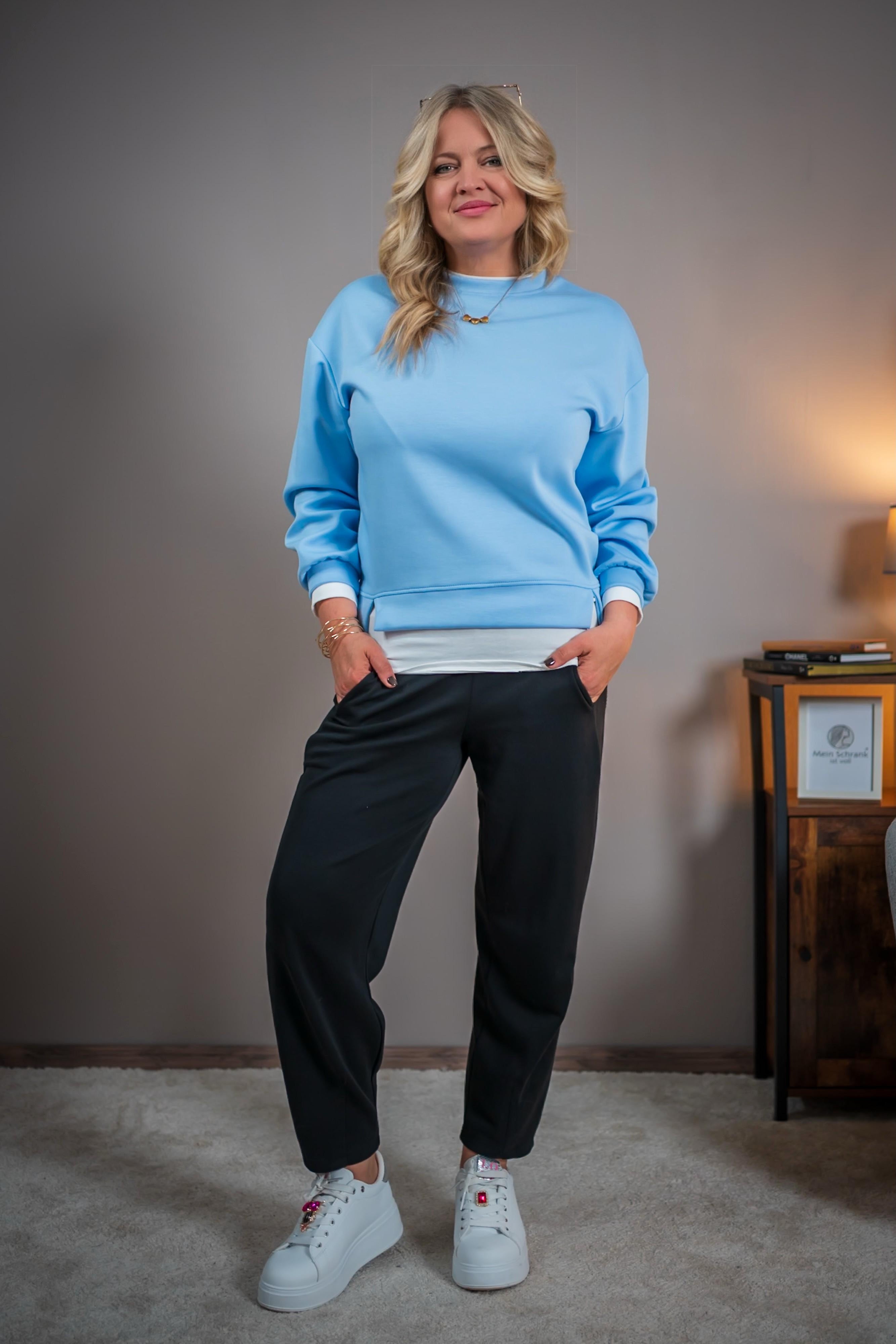 Sweatshirt in Hellblau