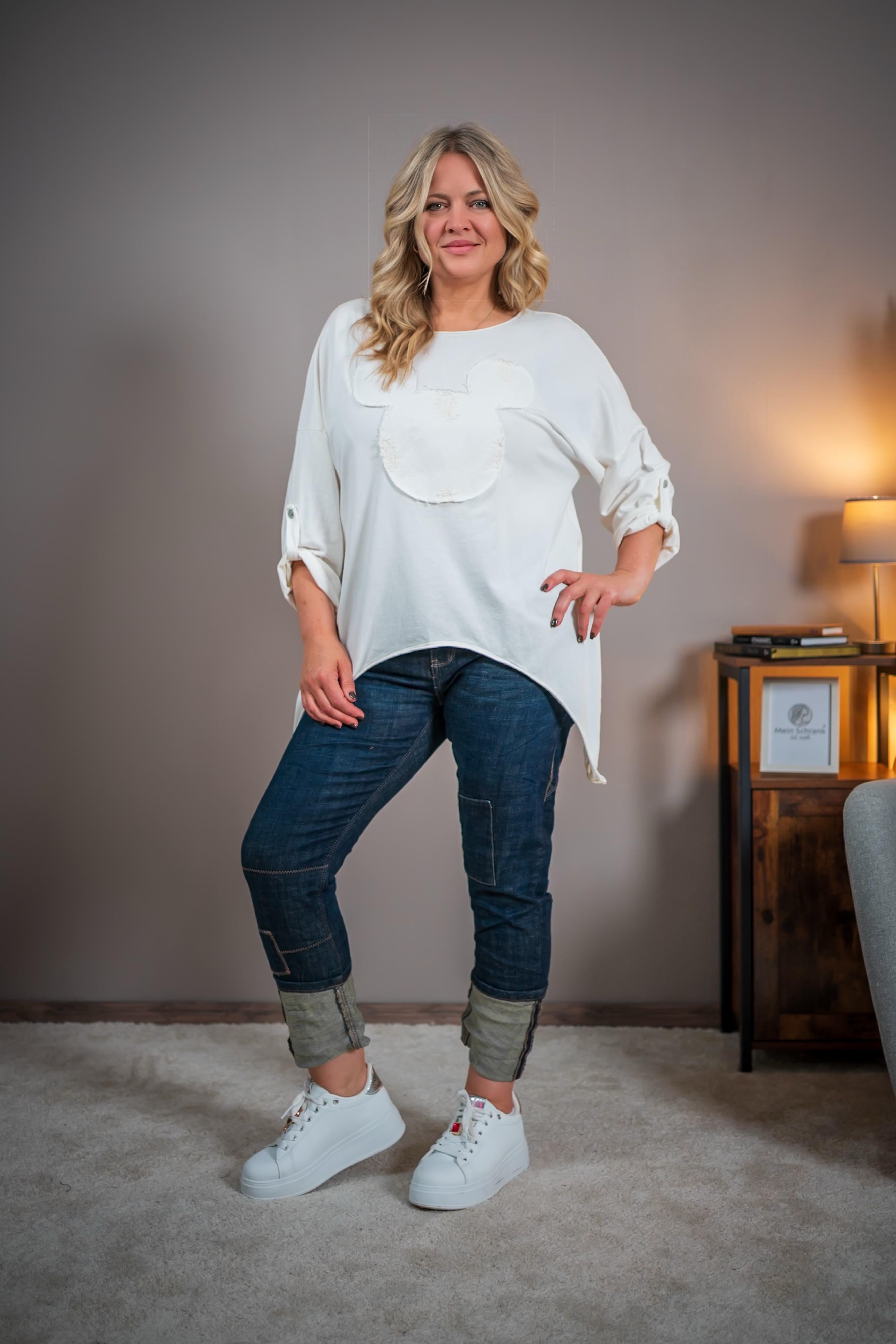 Shirt mit Aufnäher, wollweiß