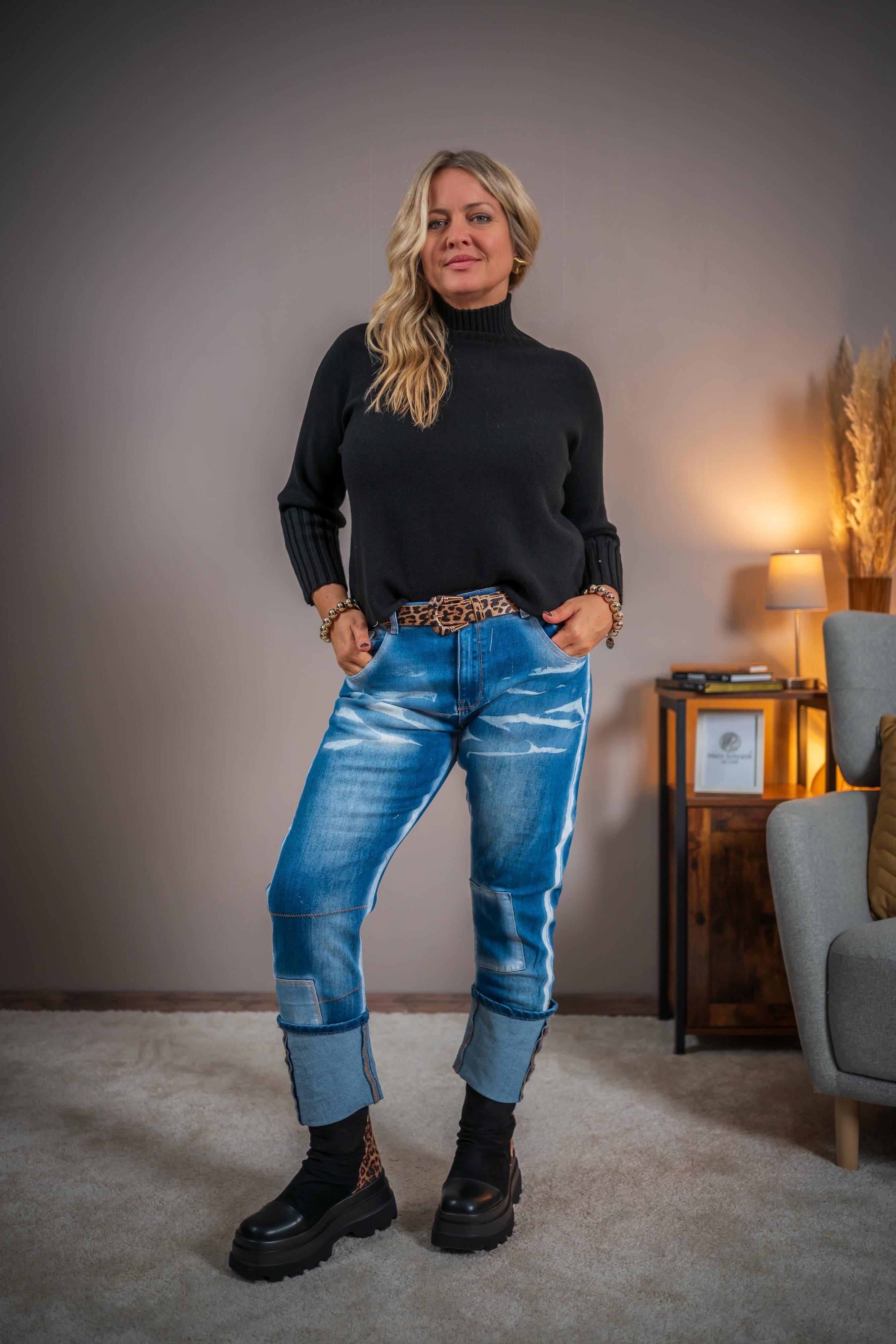 Strickpullover mit Stehkragen, schwarz
