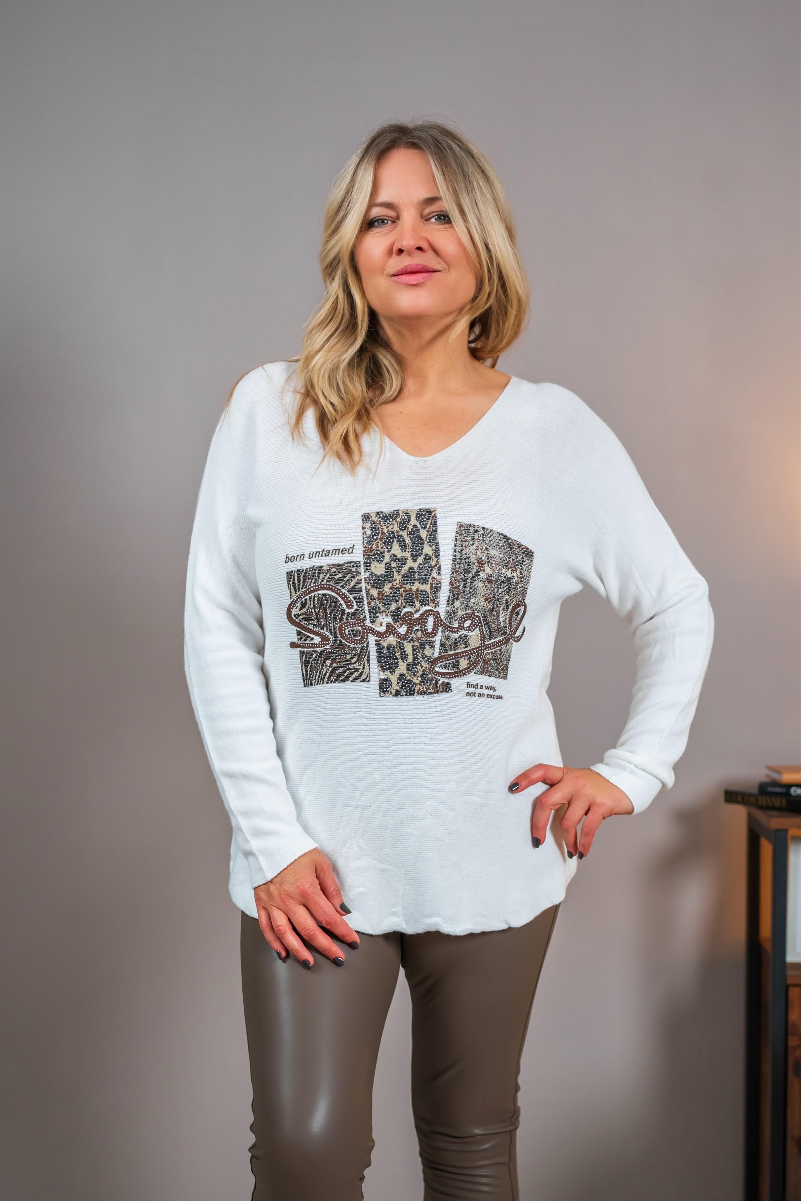 Feinstrickpullover mit Design, weiß