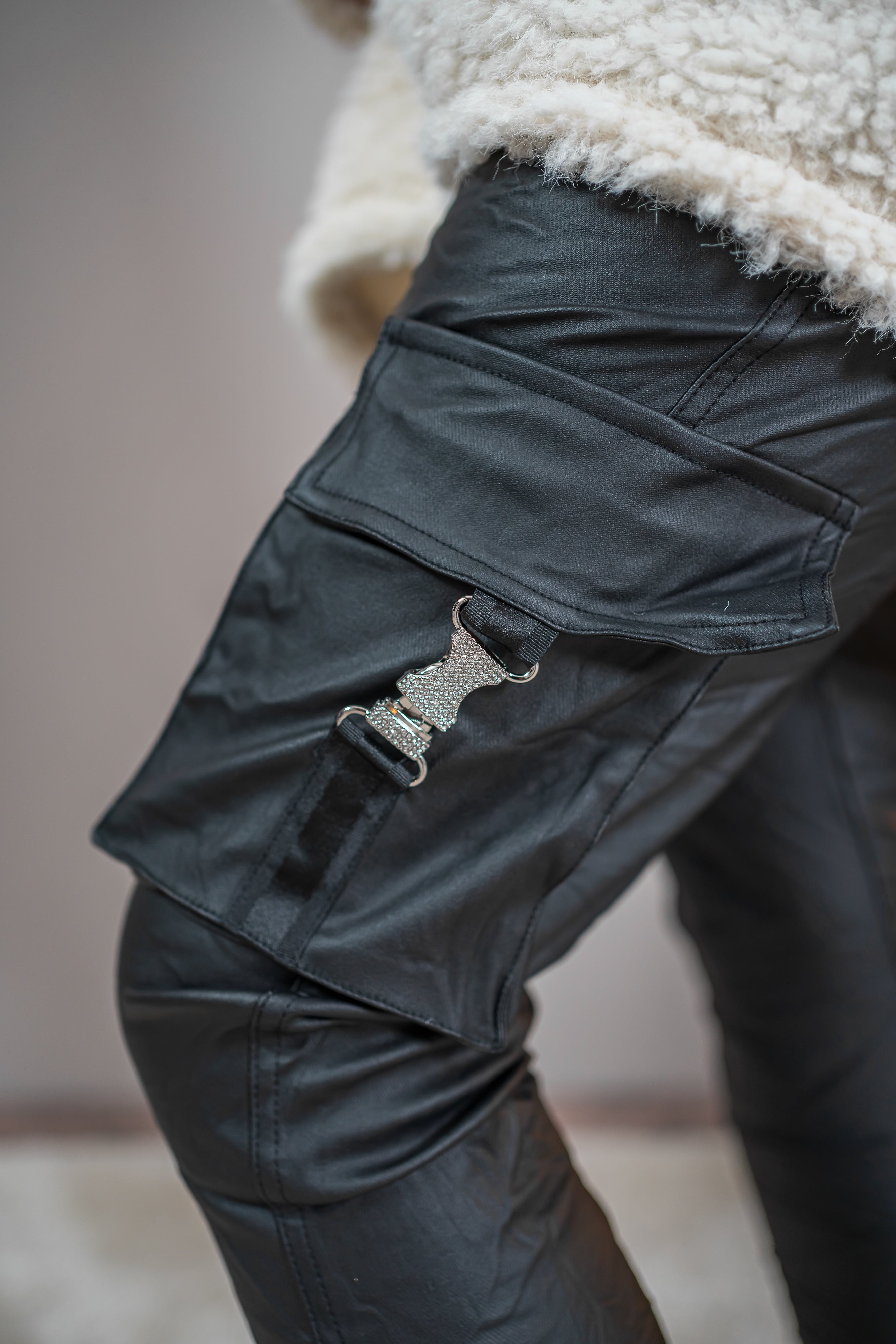 Cargo-Hose aus Lederimitat, schwarz