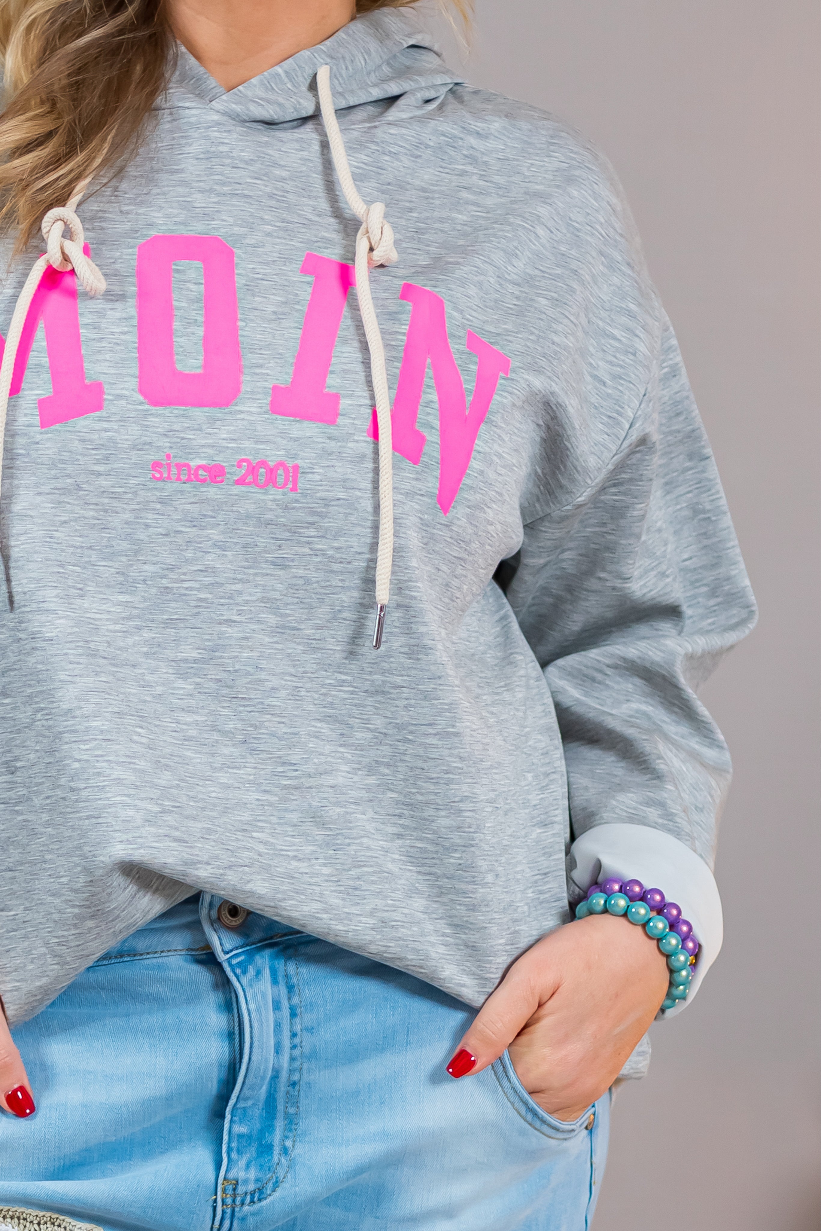 Hoodie mit Neon-Print "MOIN", grau