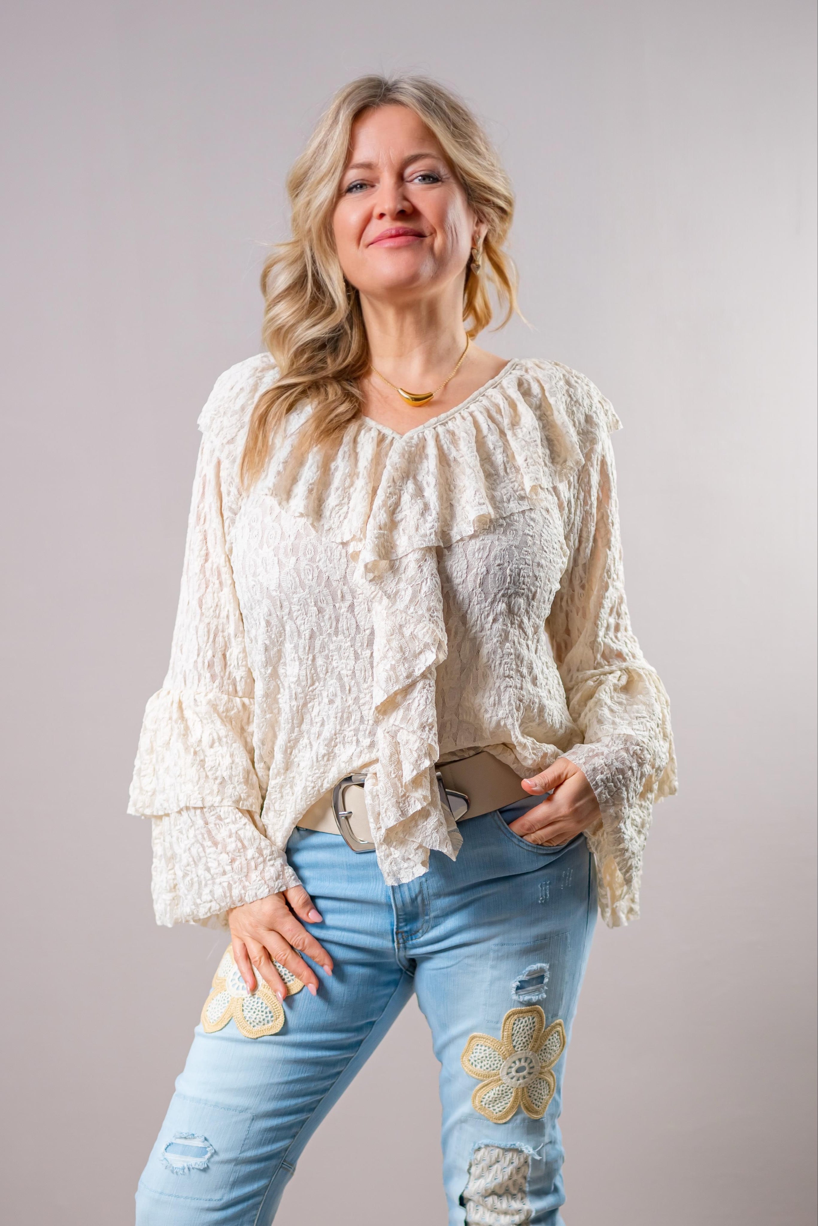 Tunika-Bluse mit Volants, creme-beige