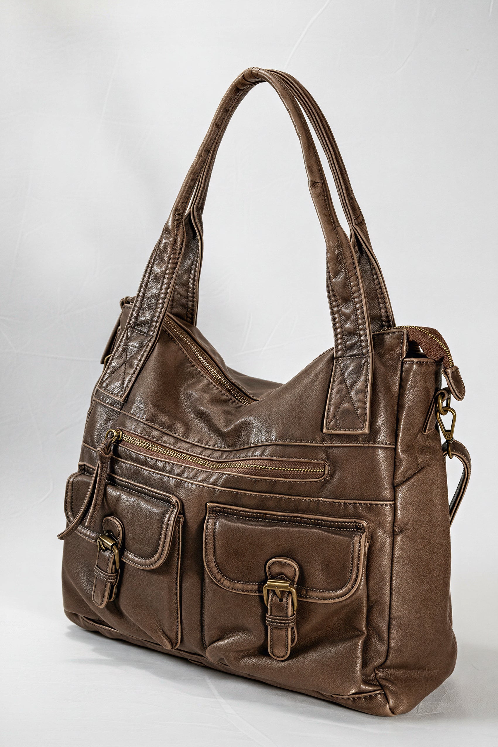 Weiche Schultertasche aus Kunstleder