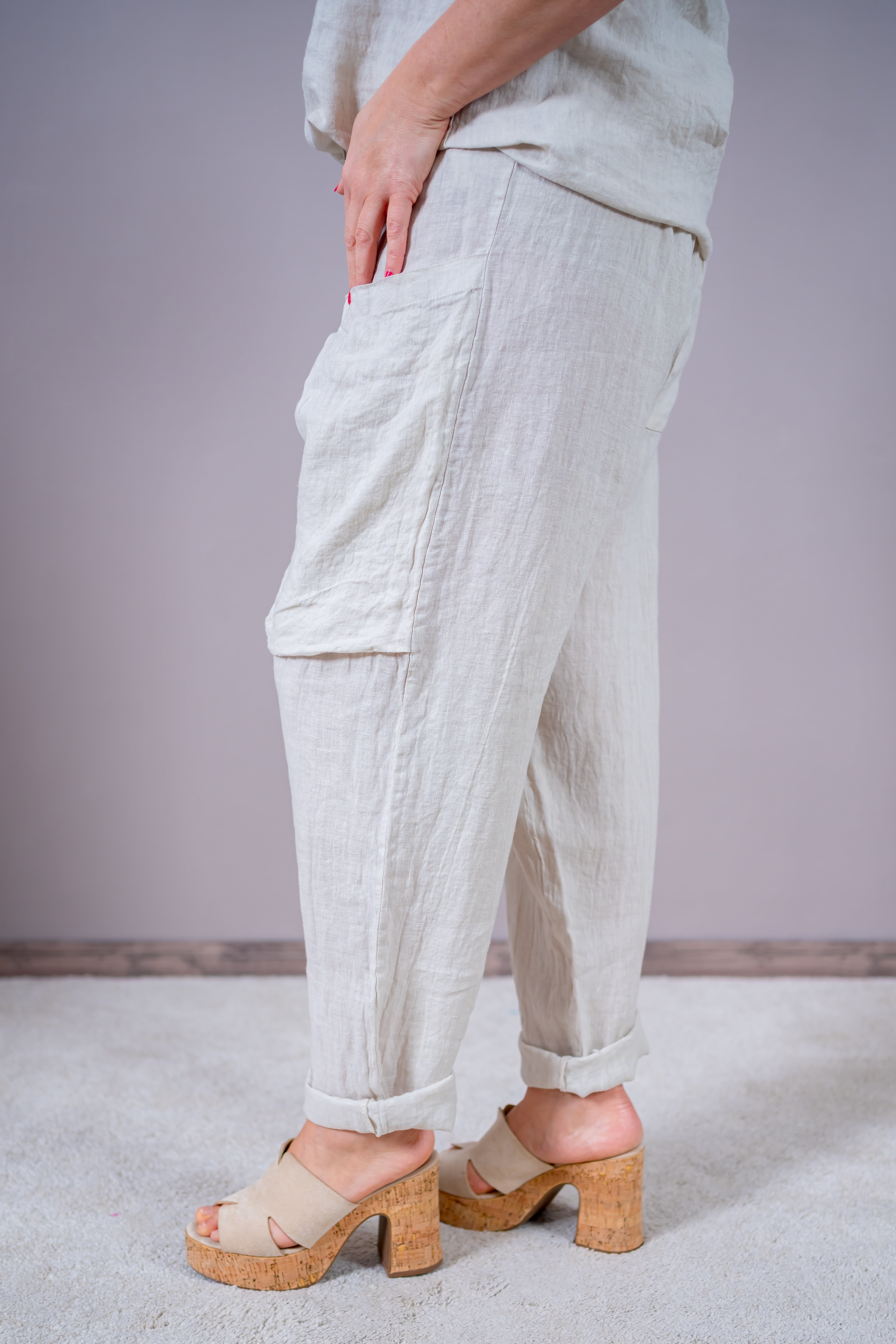 Lockere Leinenhose mit Fronttaschen, beige