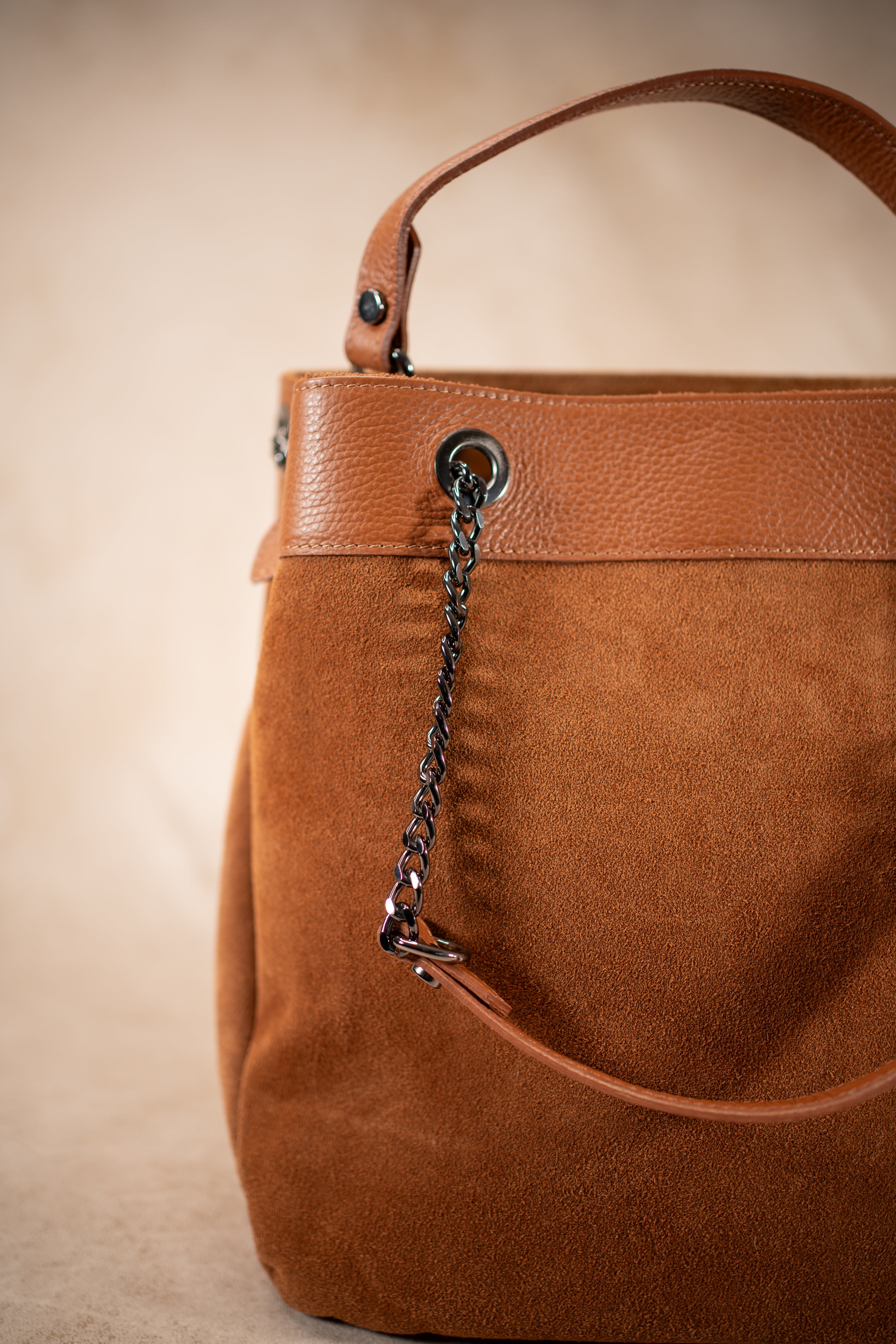 Shopper aus Wildleder und Leder in Camel