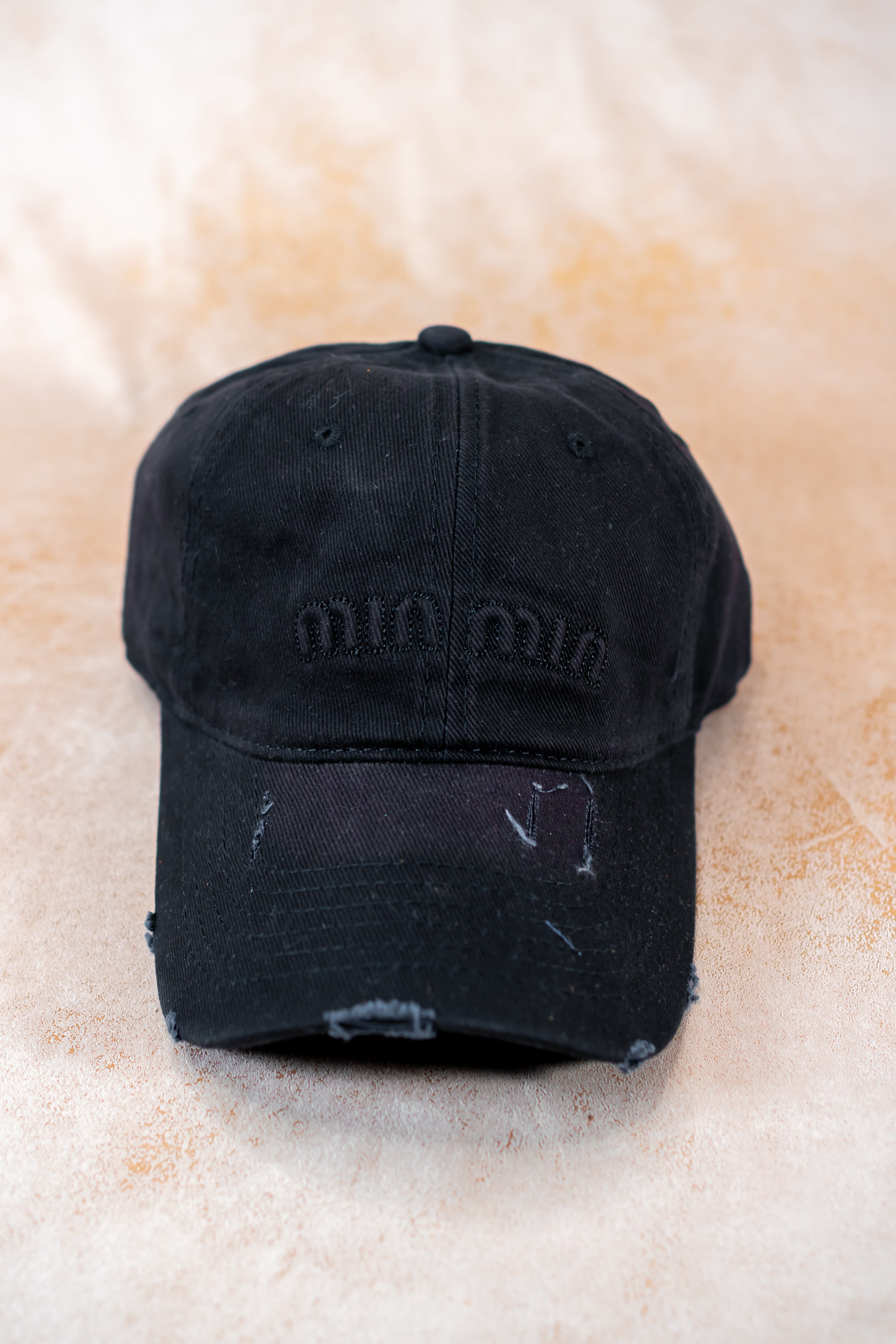 Cap im Destroyed-Look, schwarz