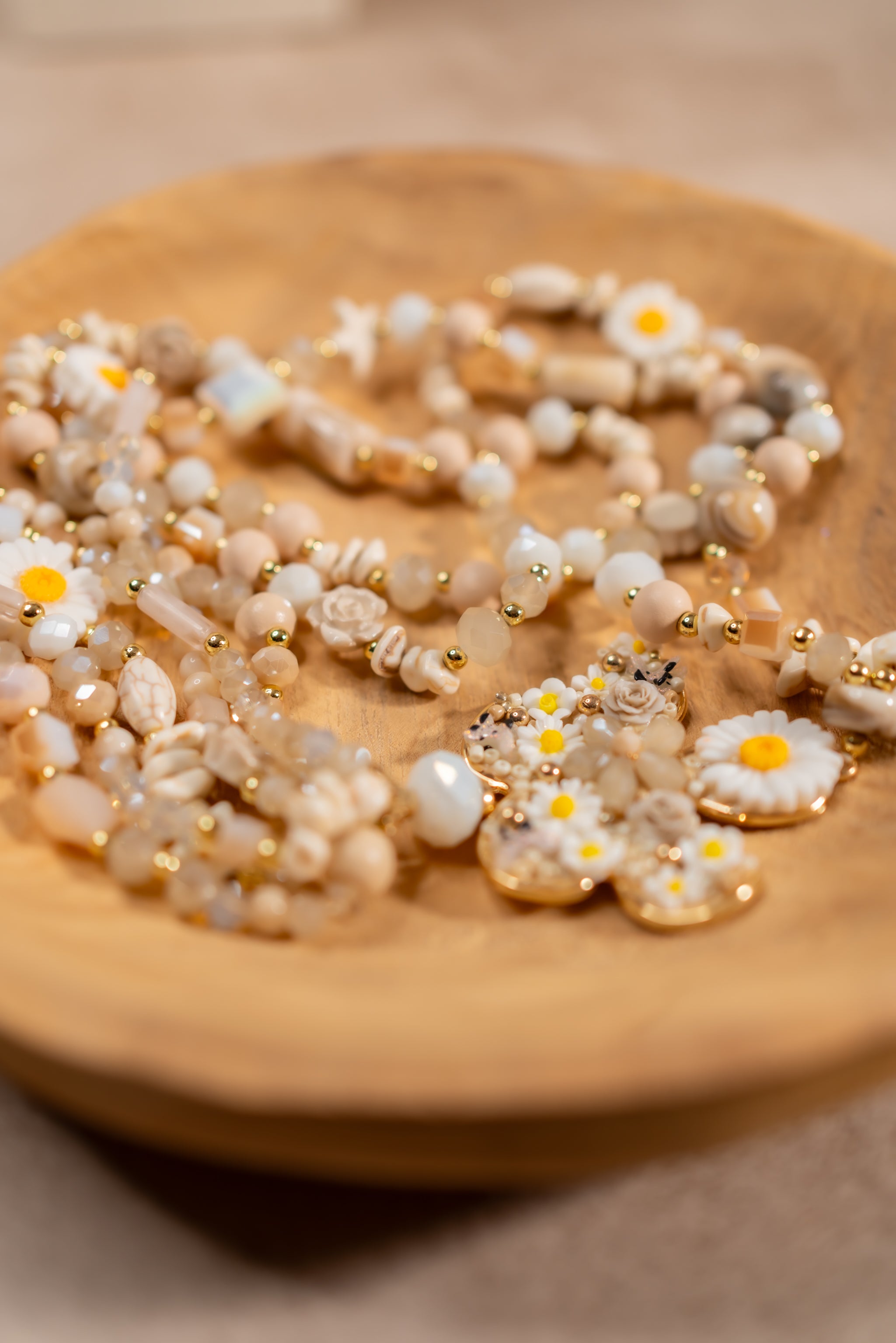 Halskette mit Anhängern, Schmetterling