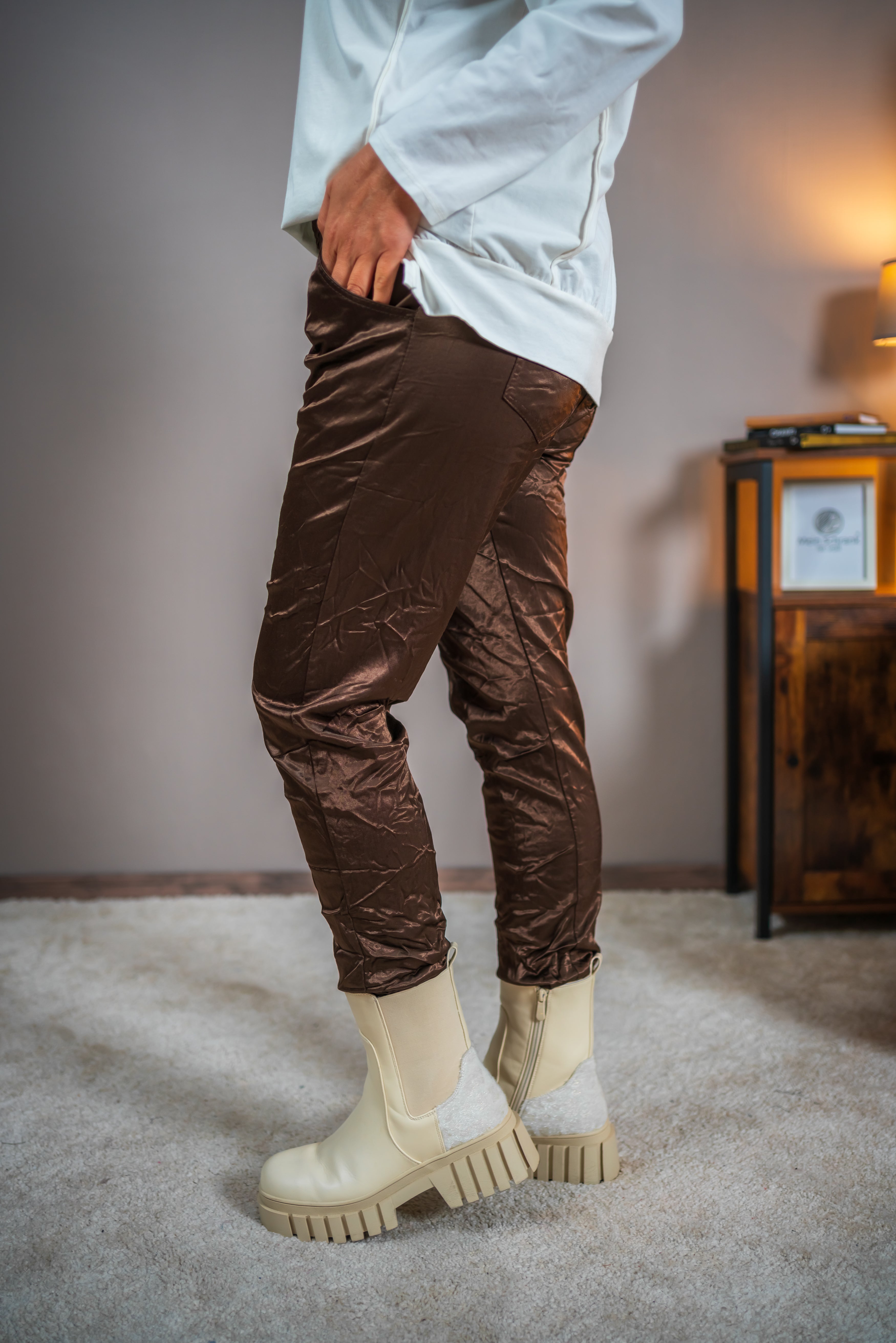 Stretchhose mit Crinkle-Effekt, schokobraun
