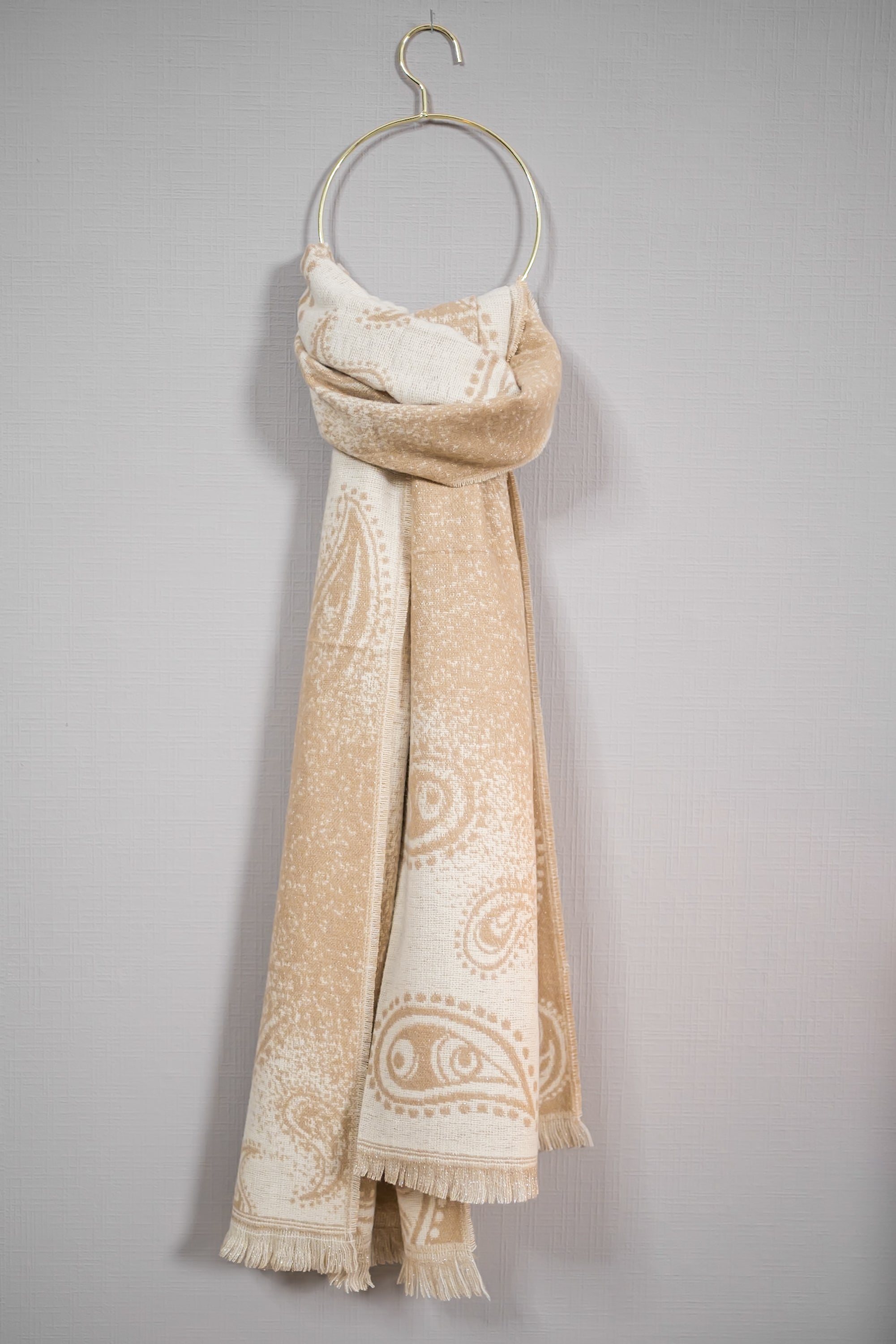 Weicher Schal mit edlem Paisley-Muster, creme-beige