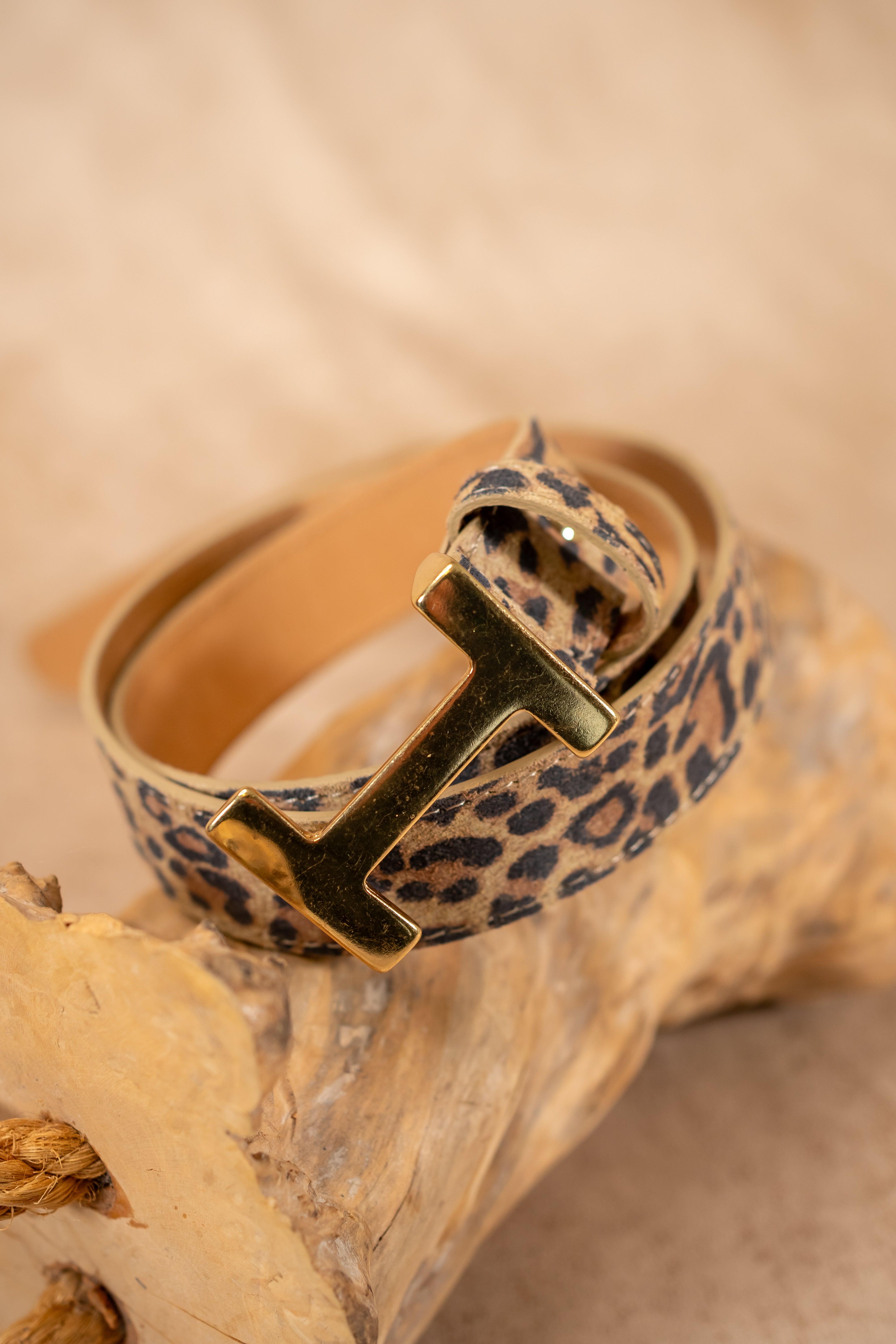 Gürtel mit Leopardenmuster