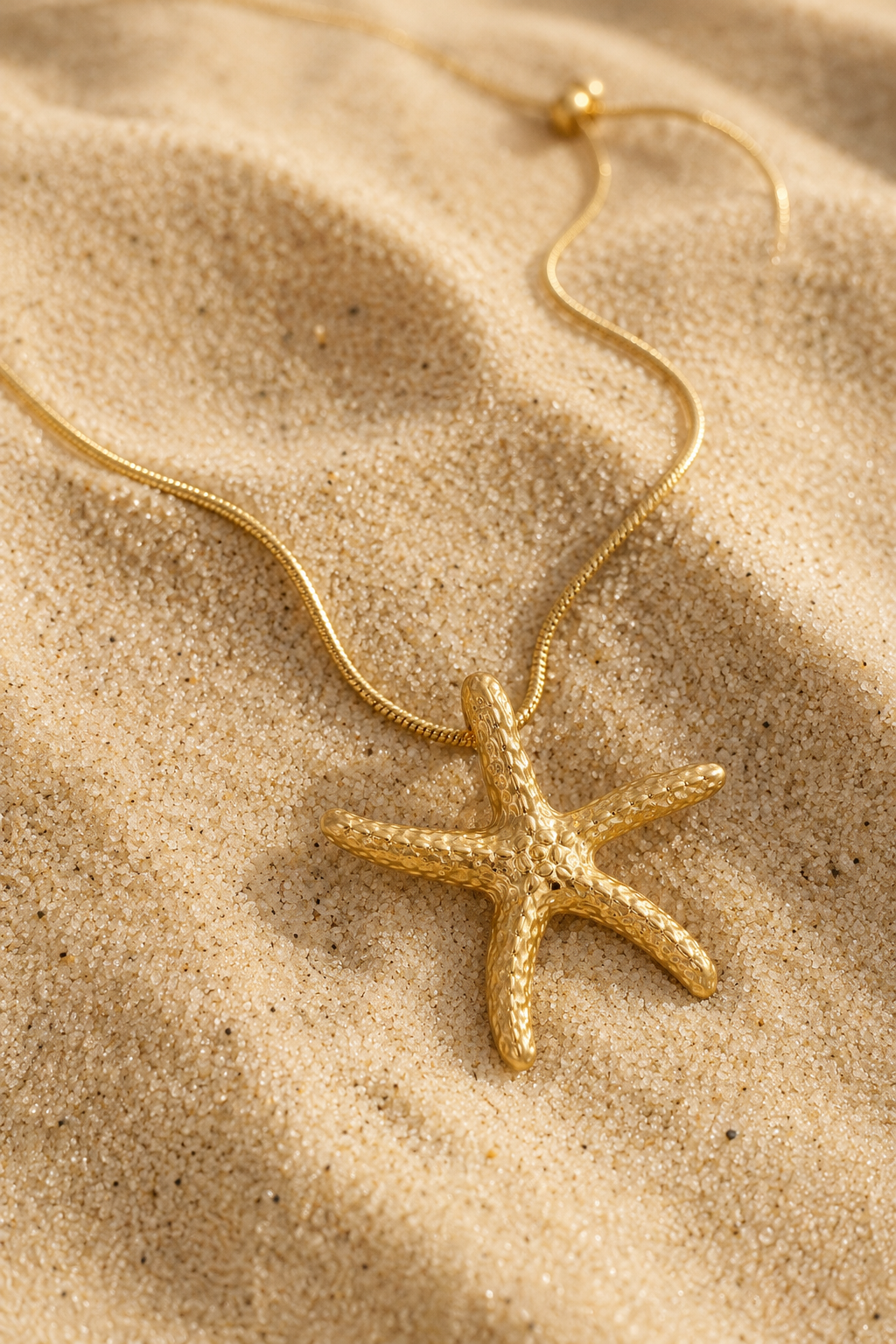 Elegante Halskette mit Seestern-Anhänger, Gold