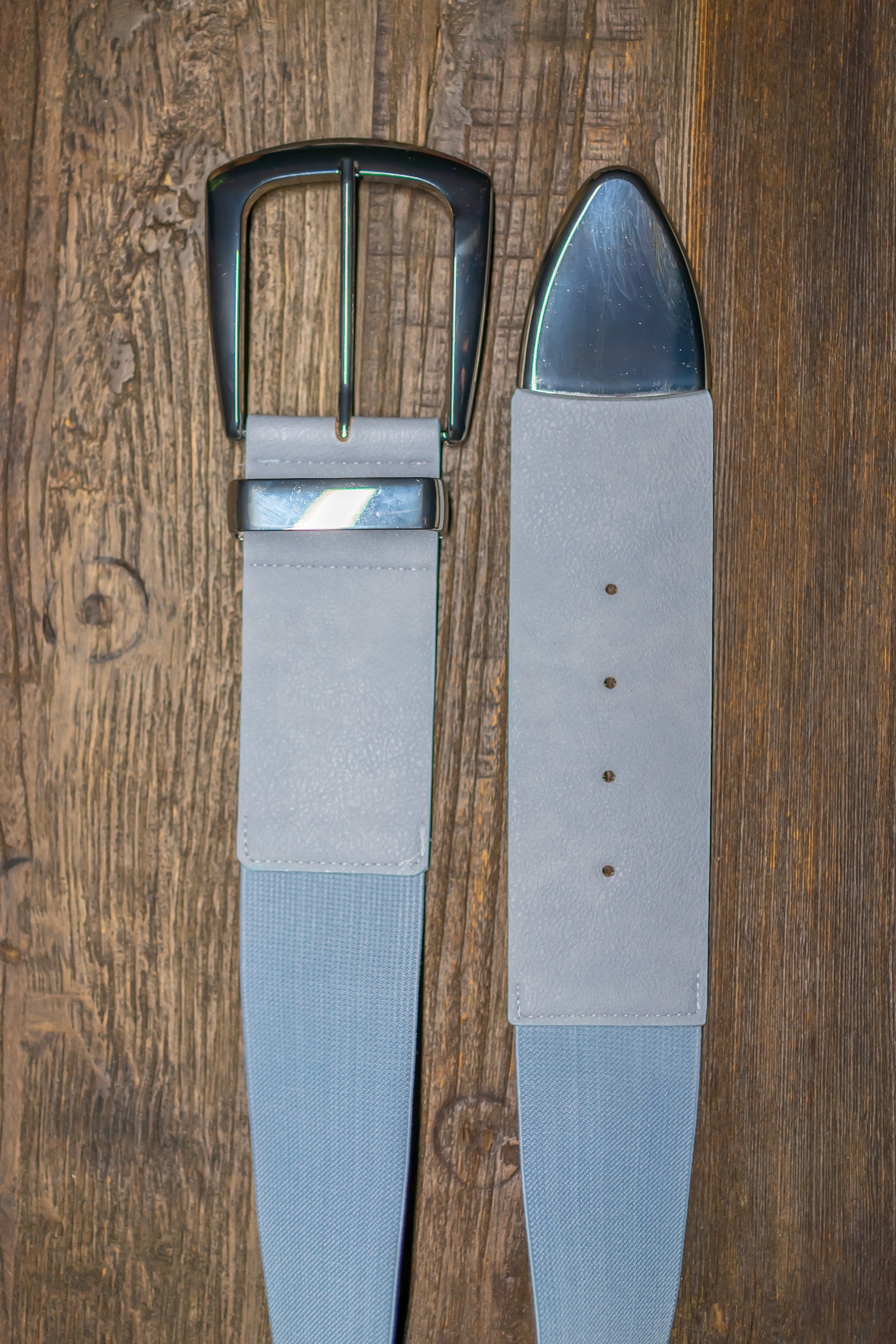 Stretchgürtel mit silberner Schnalle, hellblau