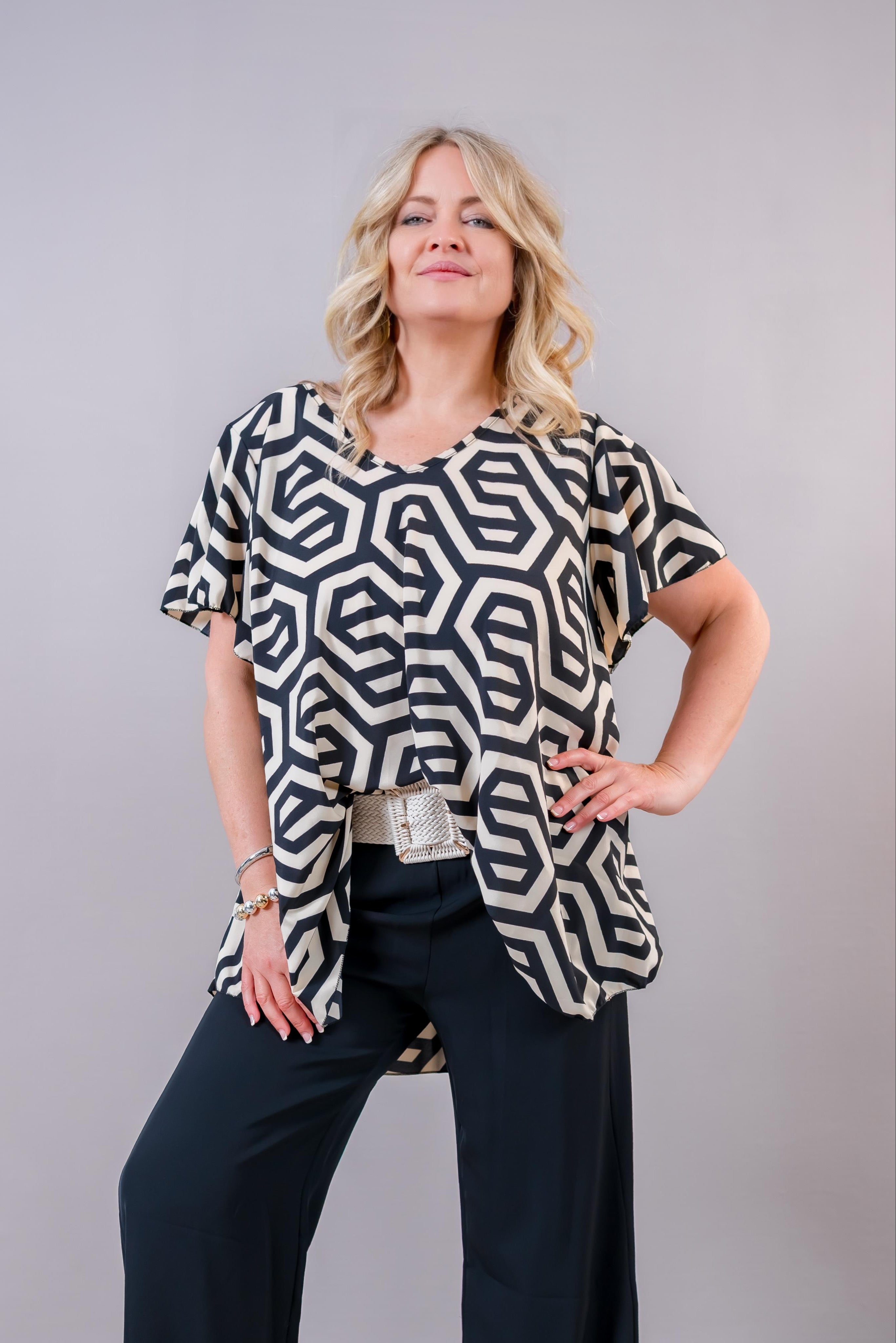 Oversize Tunika mit grafischem Hexagon-Muster, schwarz/creme