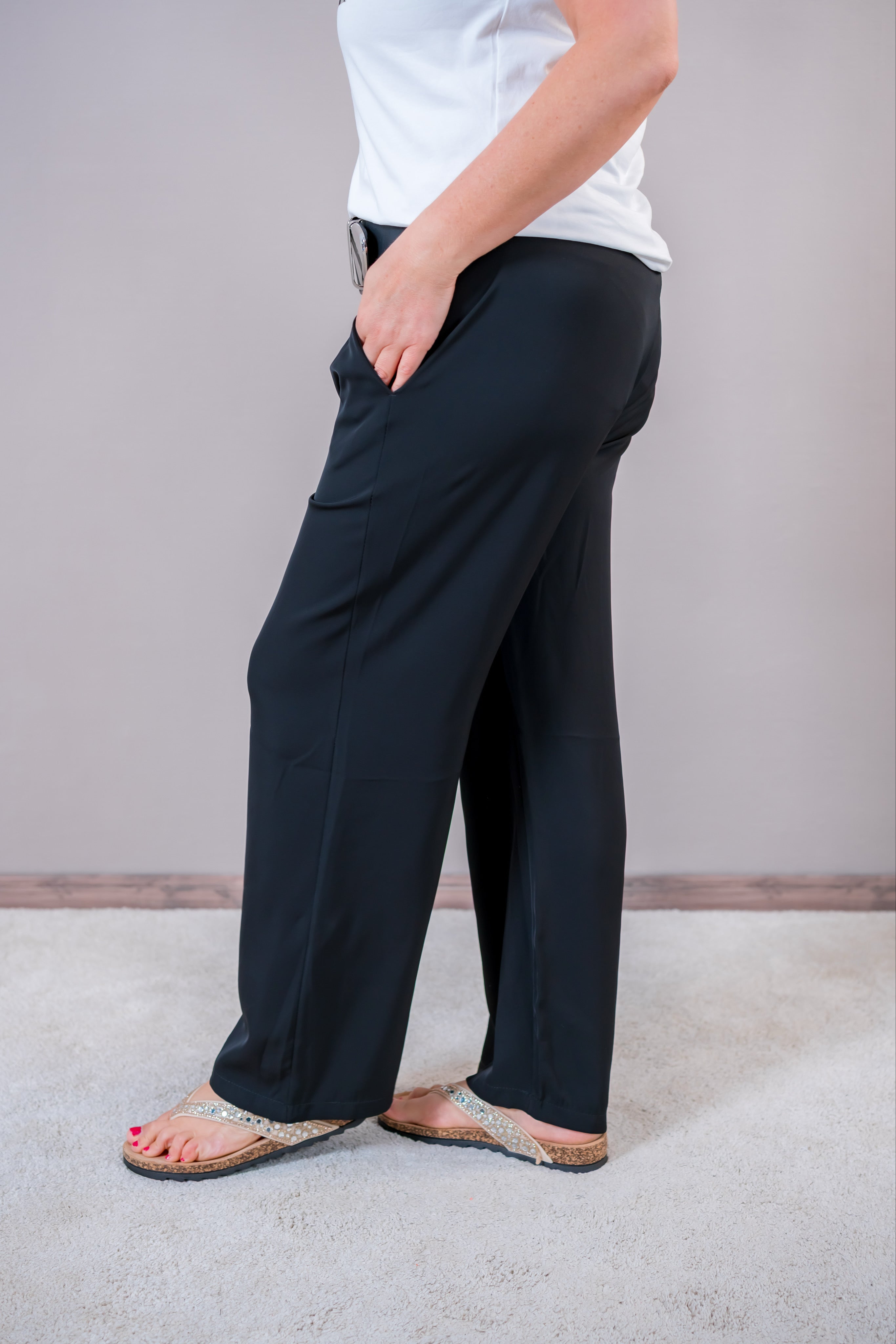 Leichte Stoffhose, schwarz