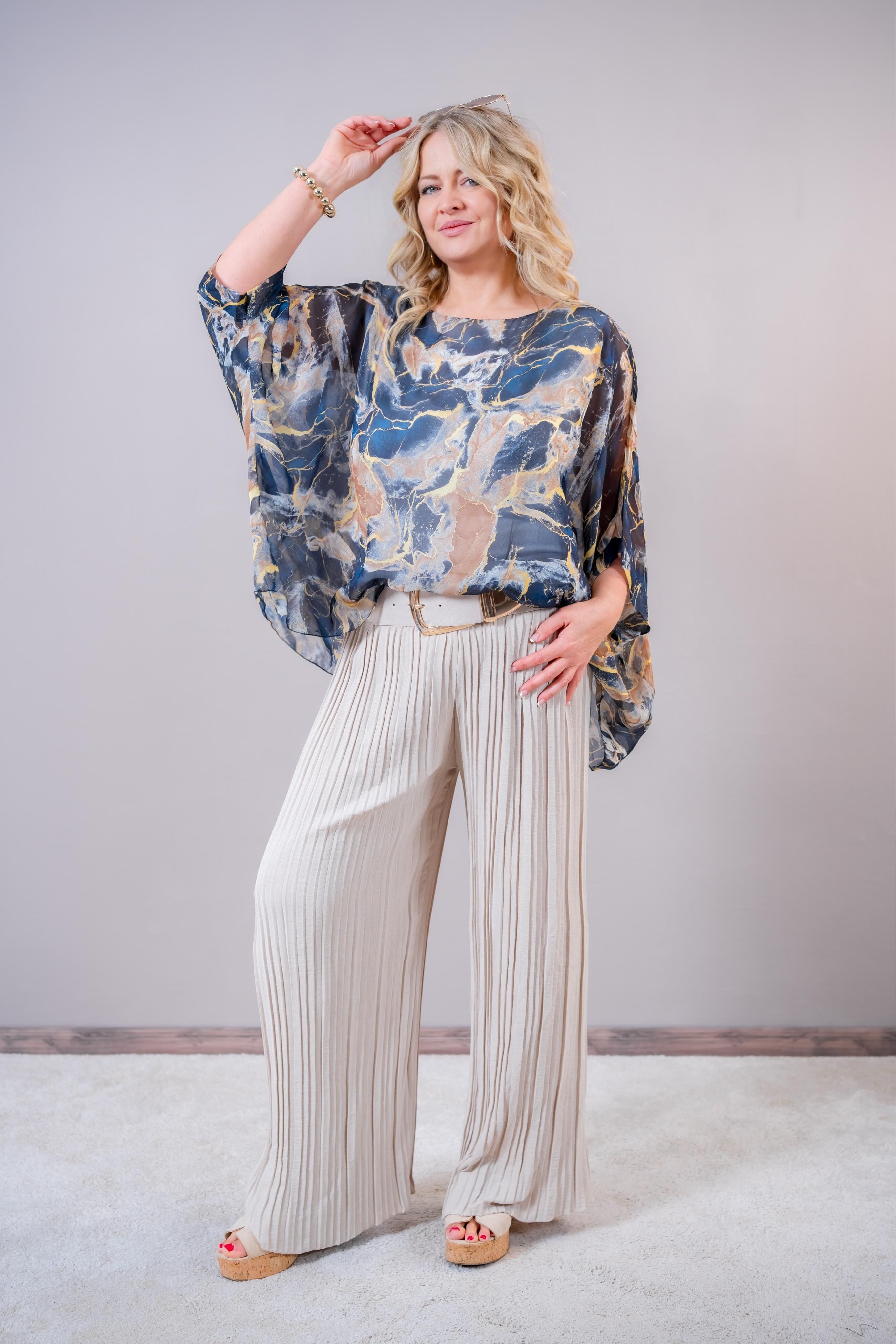 Luftige Tunikabluse mit Marmor-Print, schwarzblau/gold