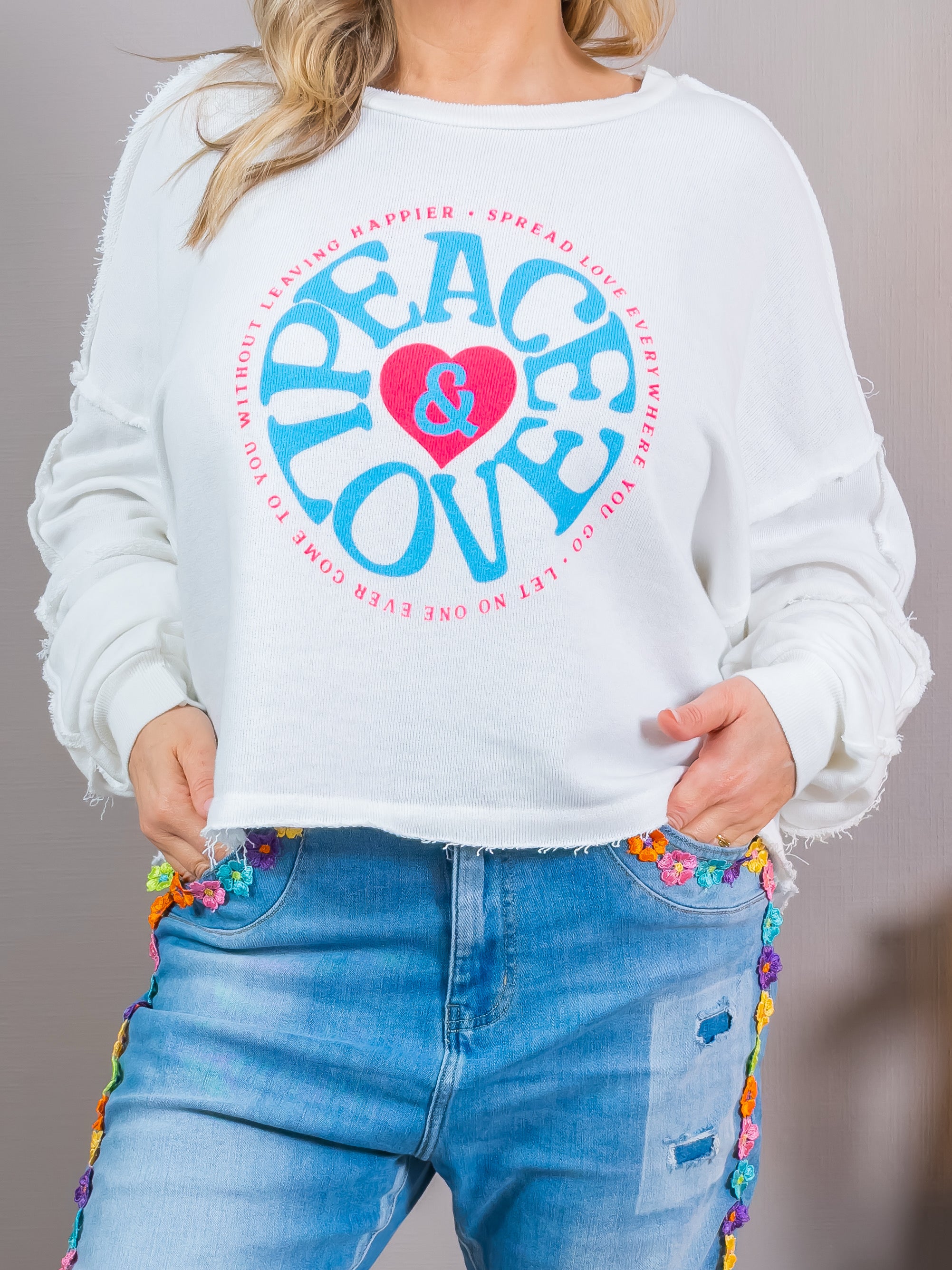 Sweatshirt mit Print "PEACE & LOVE", weiß