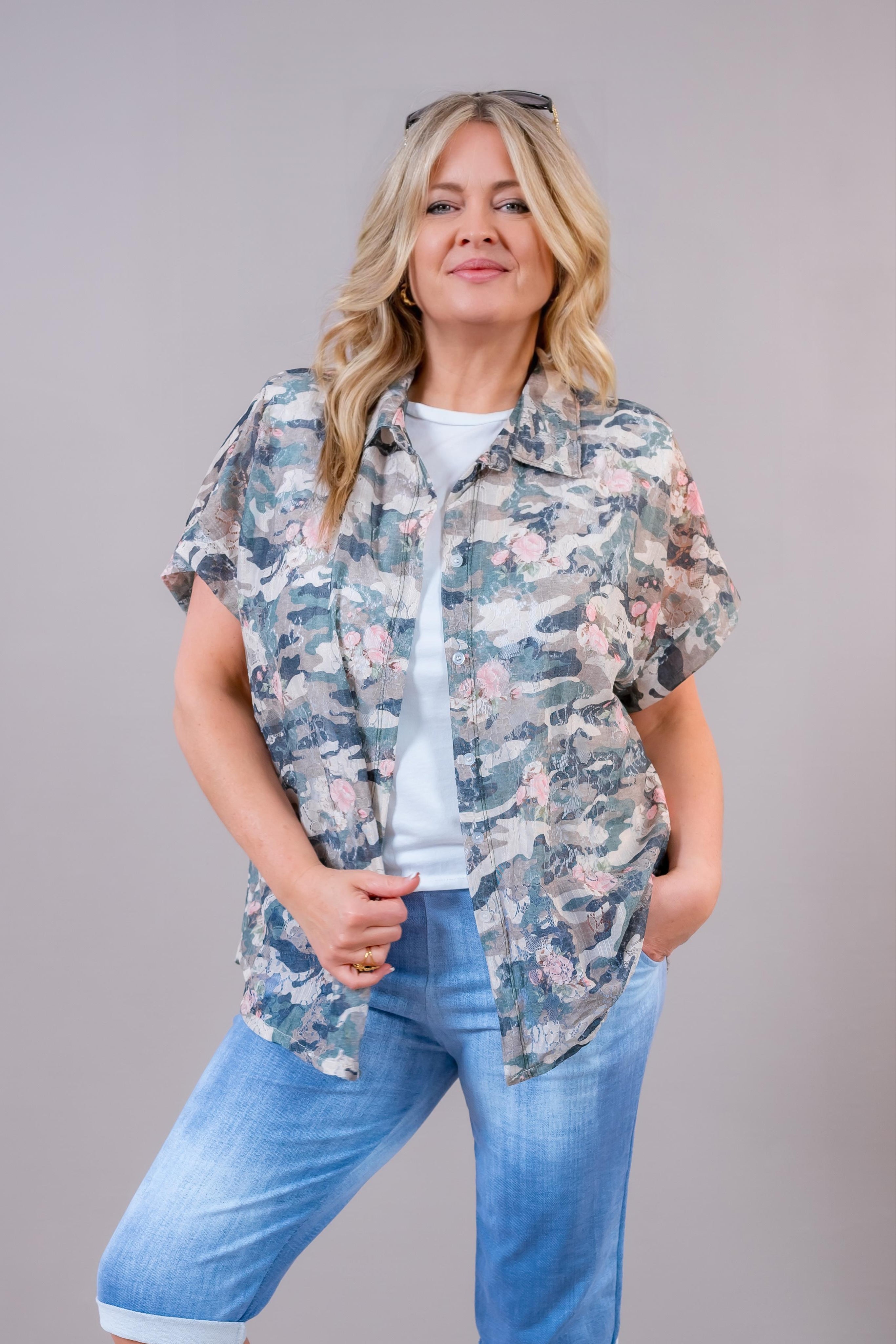 Spitzenbluse 'Roses & Camo'
