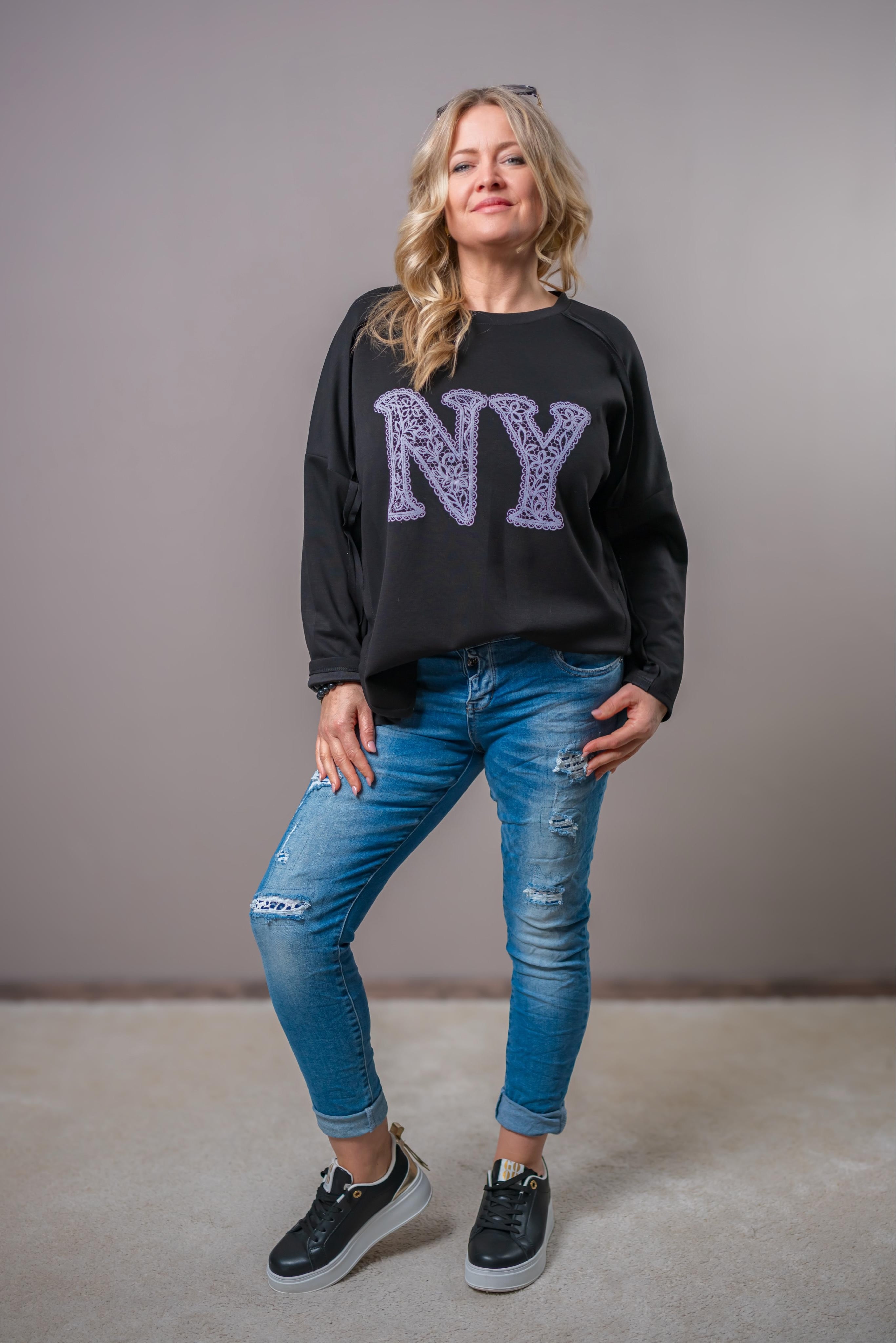 Sweatshirt mit Print "NY", schwarz