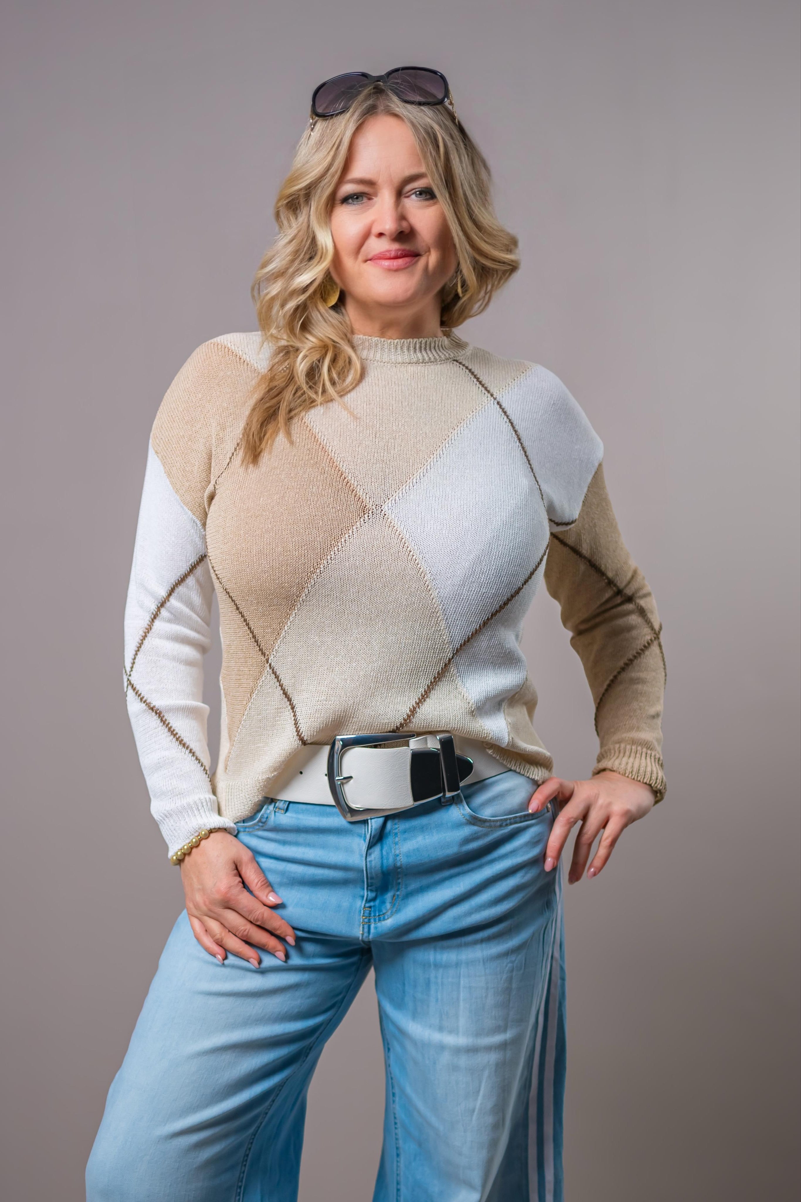 Leichter Strickpullover mit Rautenmuster, weiß/creme/beige