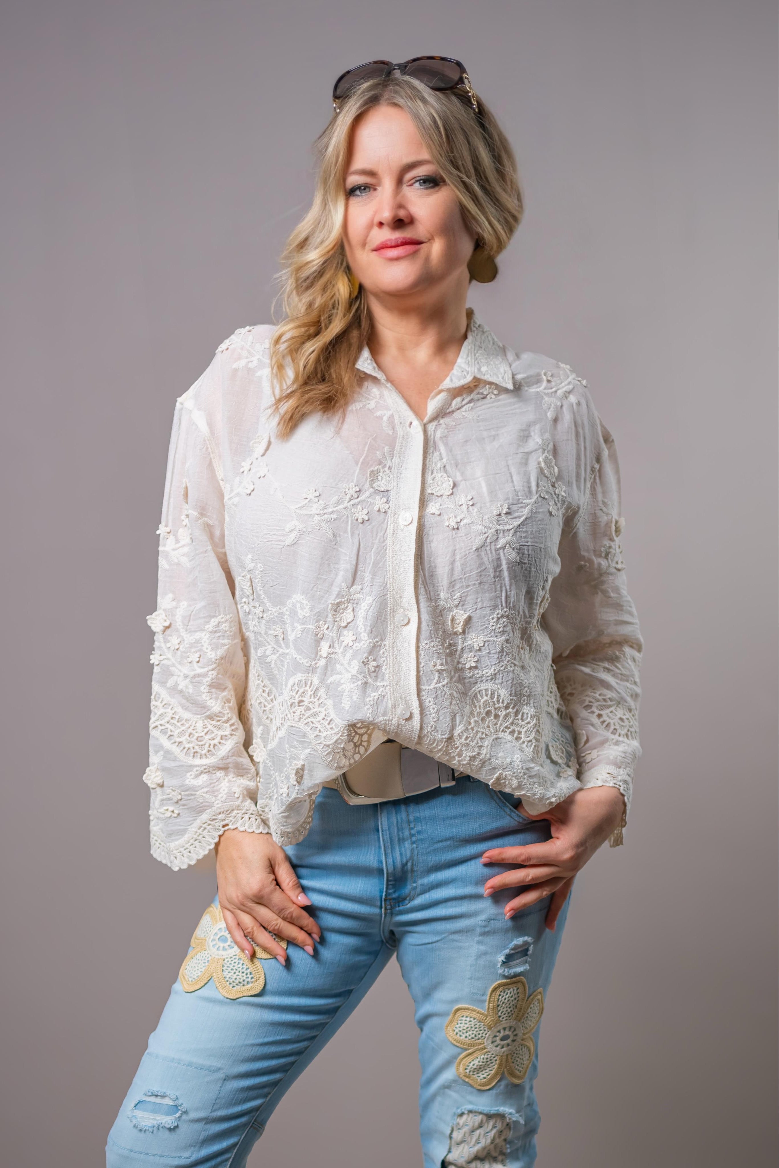 Transparente Bluse mit floralem Muster, creme