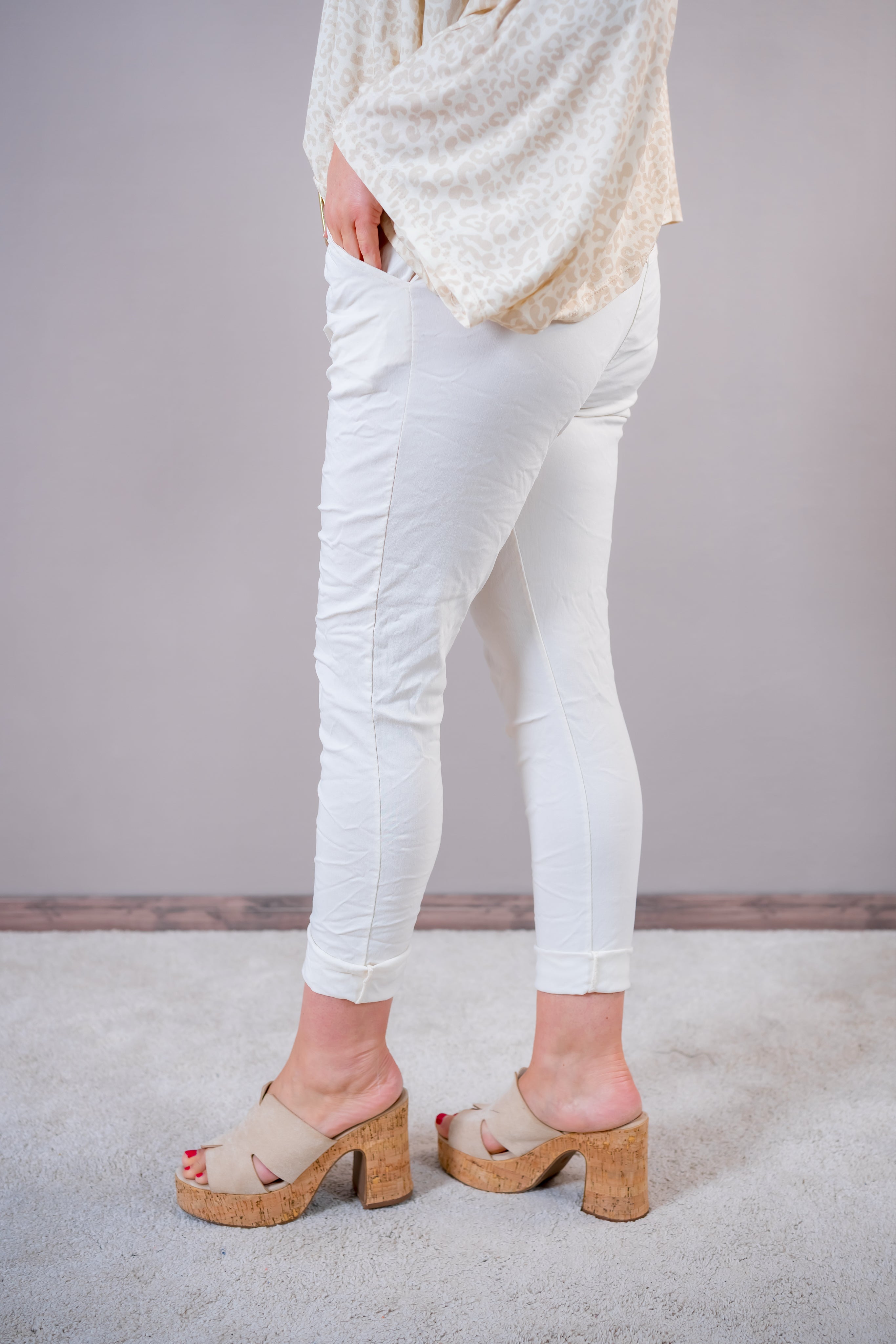 Stretchhose mit Crinkle-Effekt, creme