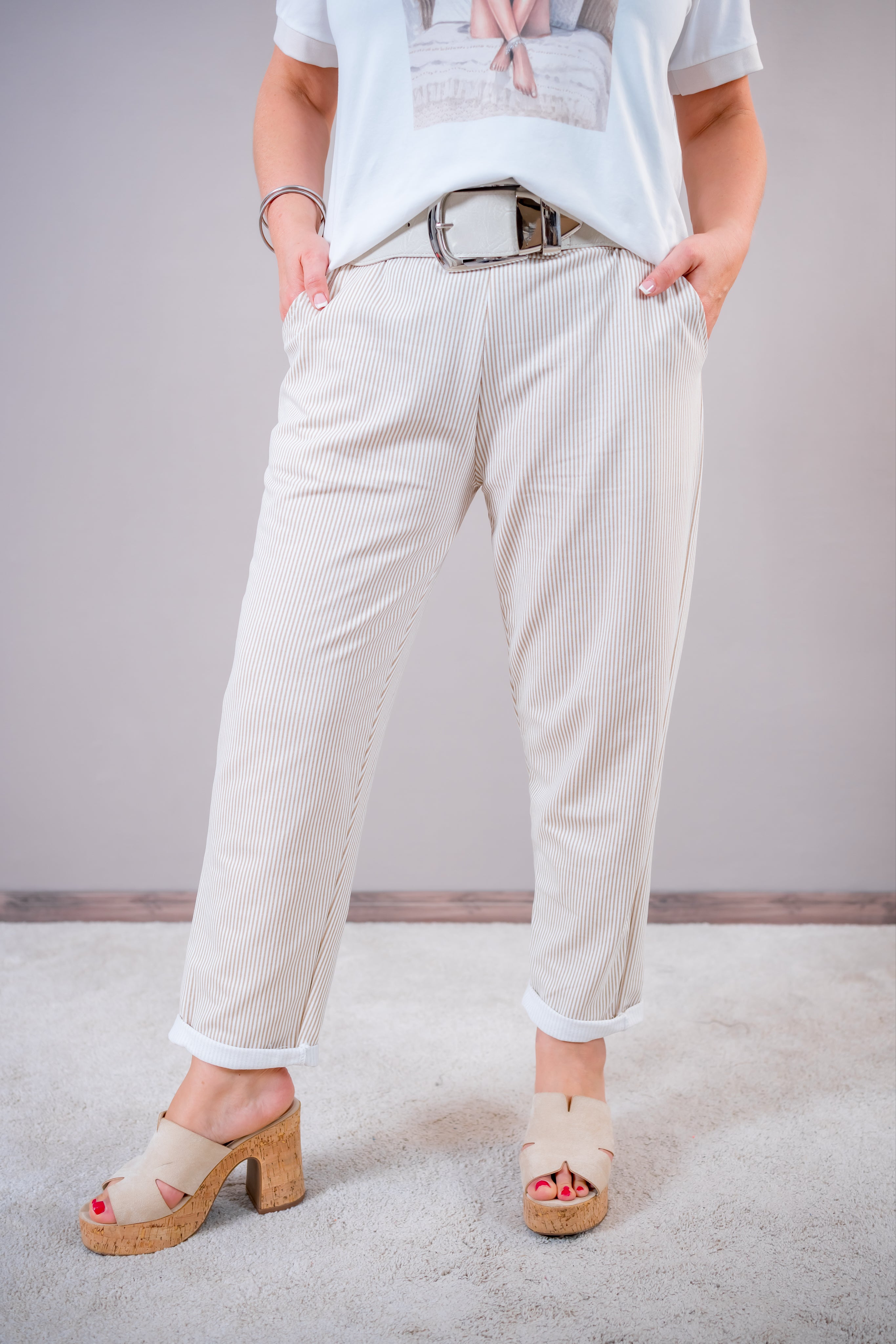 Leichte Hose mit Streifen, creme/beige