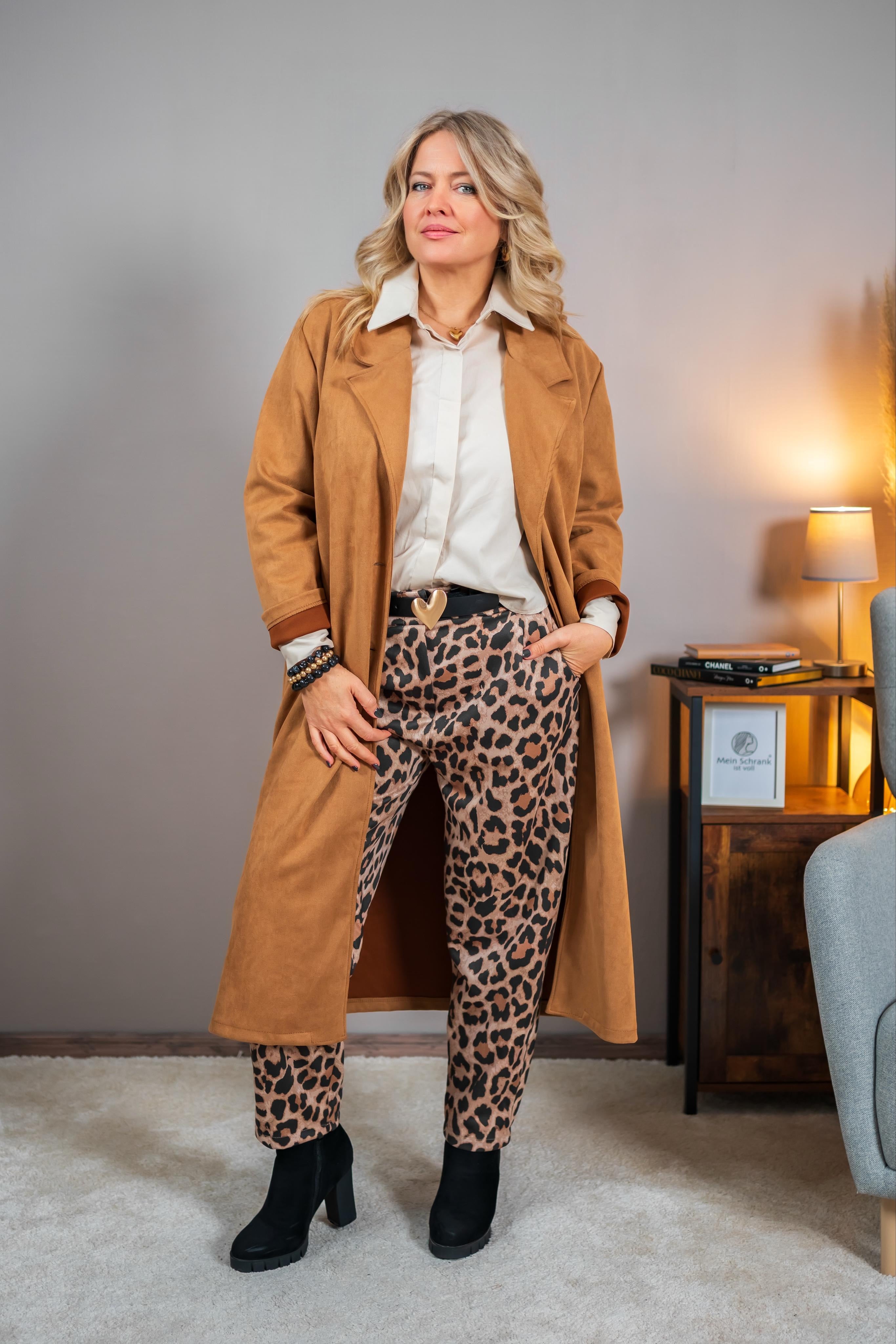 Print-Hose im Leo-Design