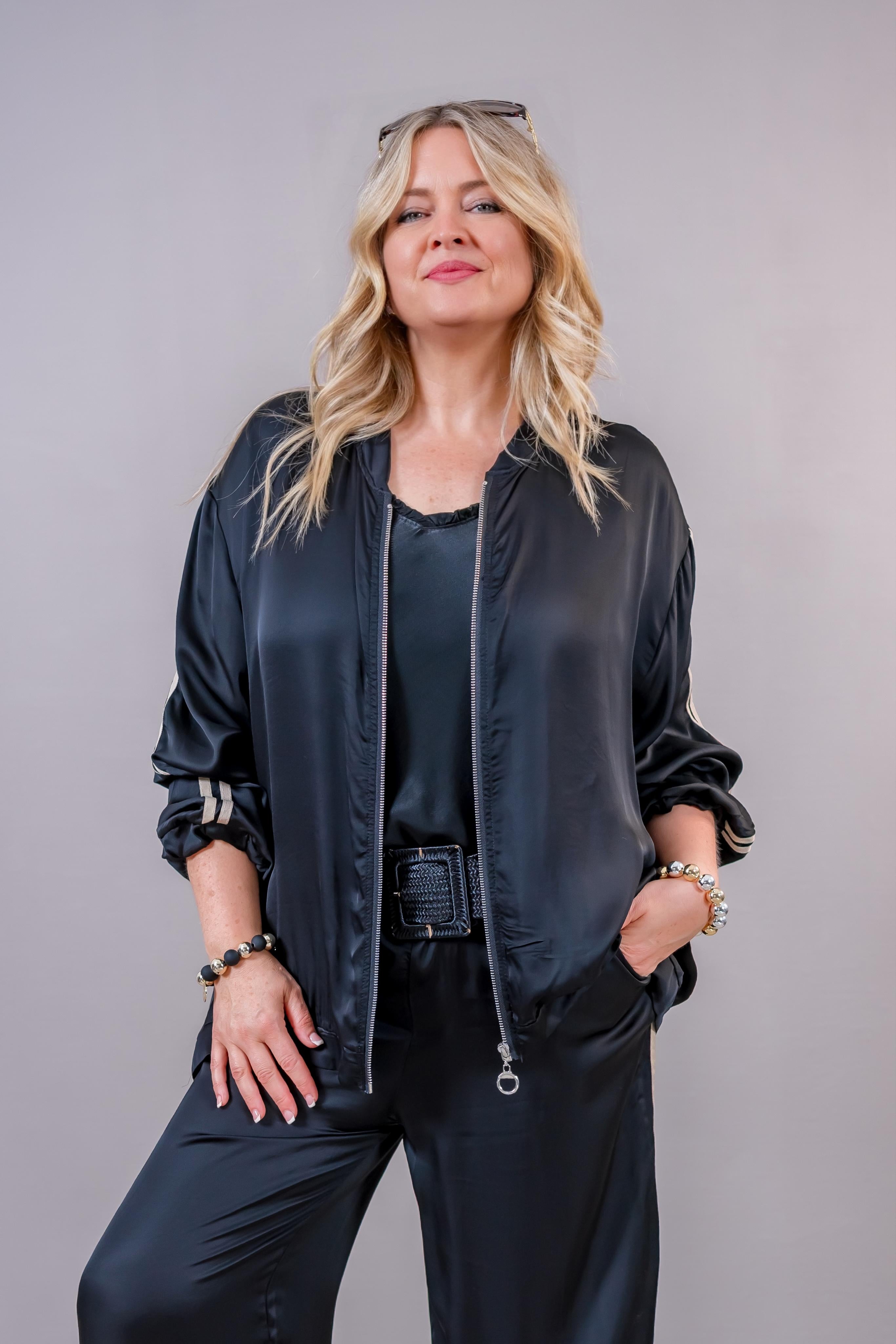Sportliche Satin-Jacke mit Kontraststreifen, schwarz/gold