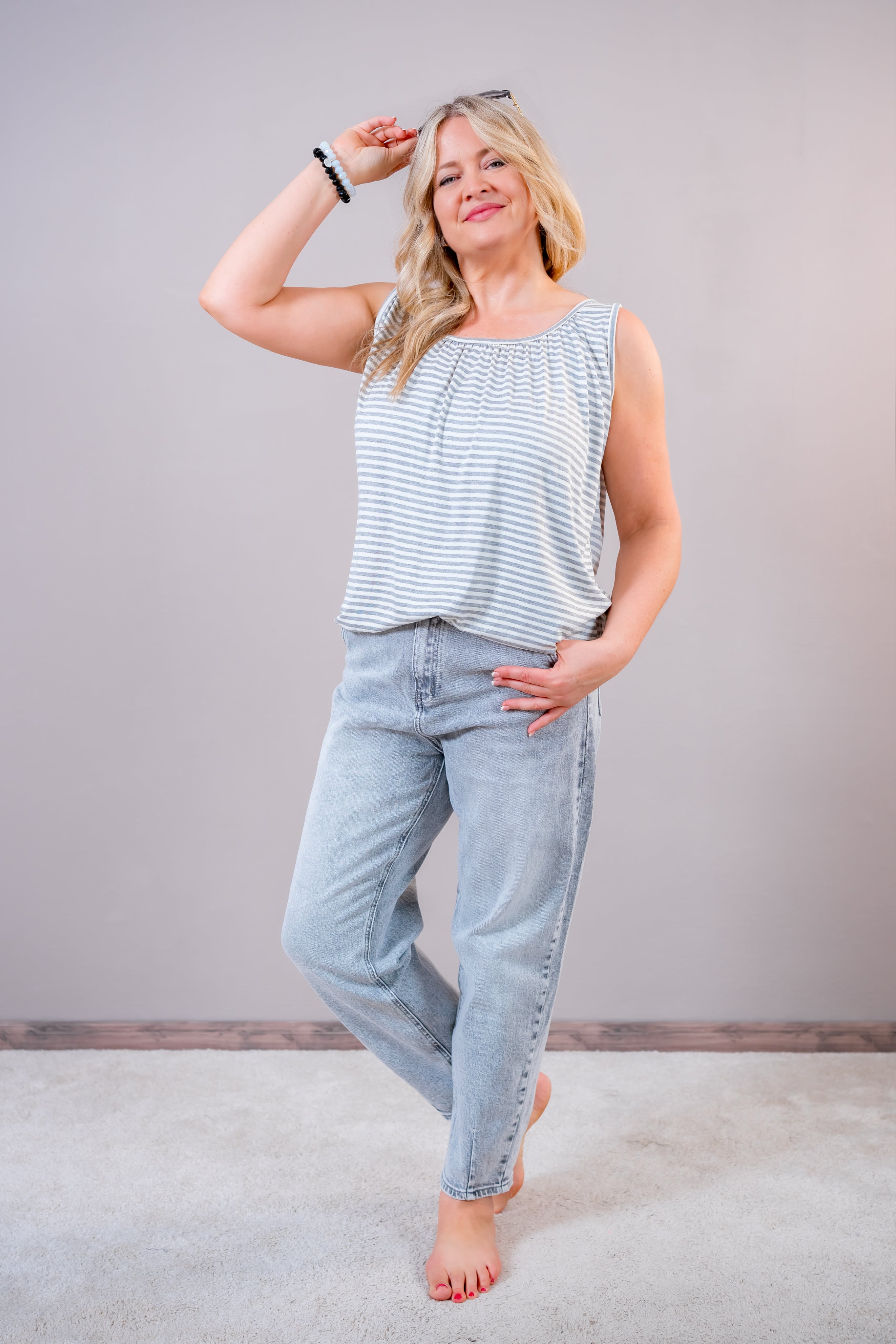Barrel Jeans mit hohem Bund, light grey