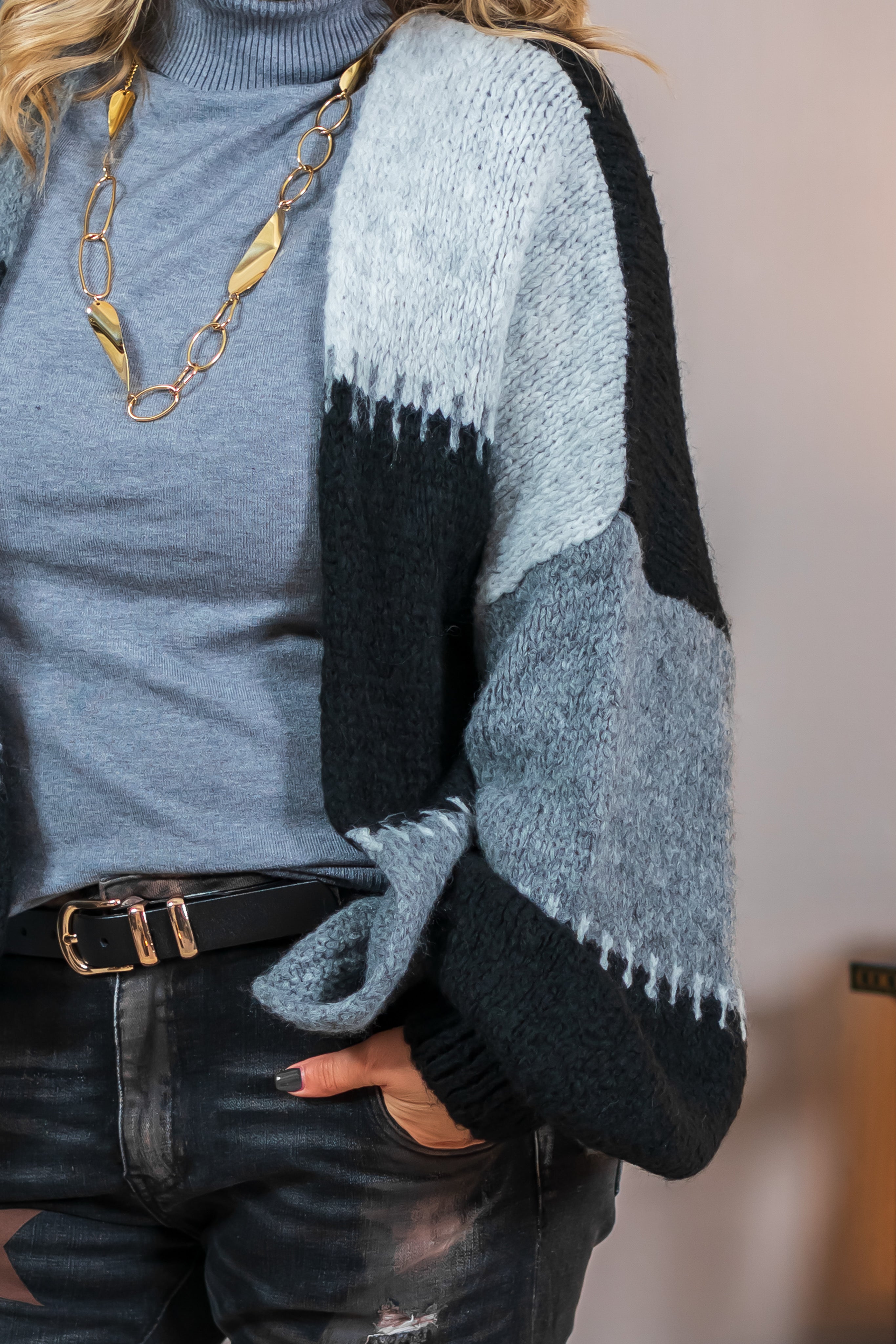 Strickjacke im Blockstreifen-Design, schwarz/grau