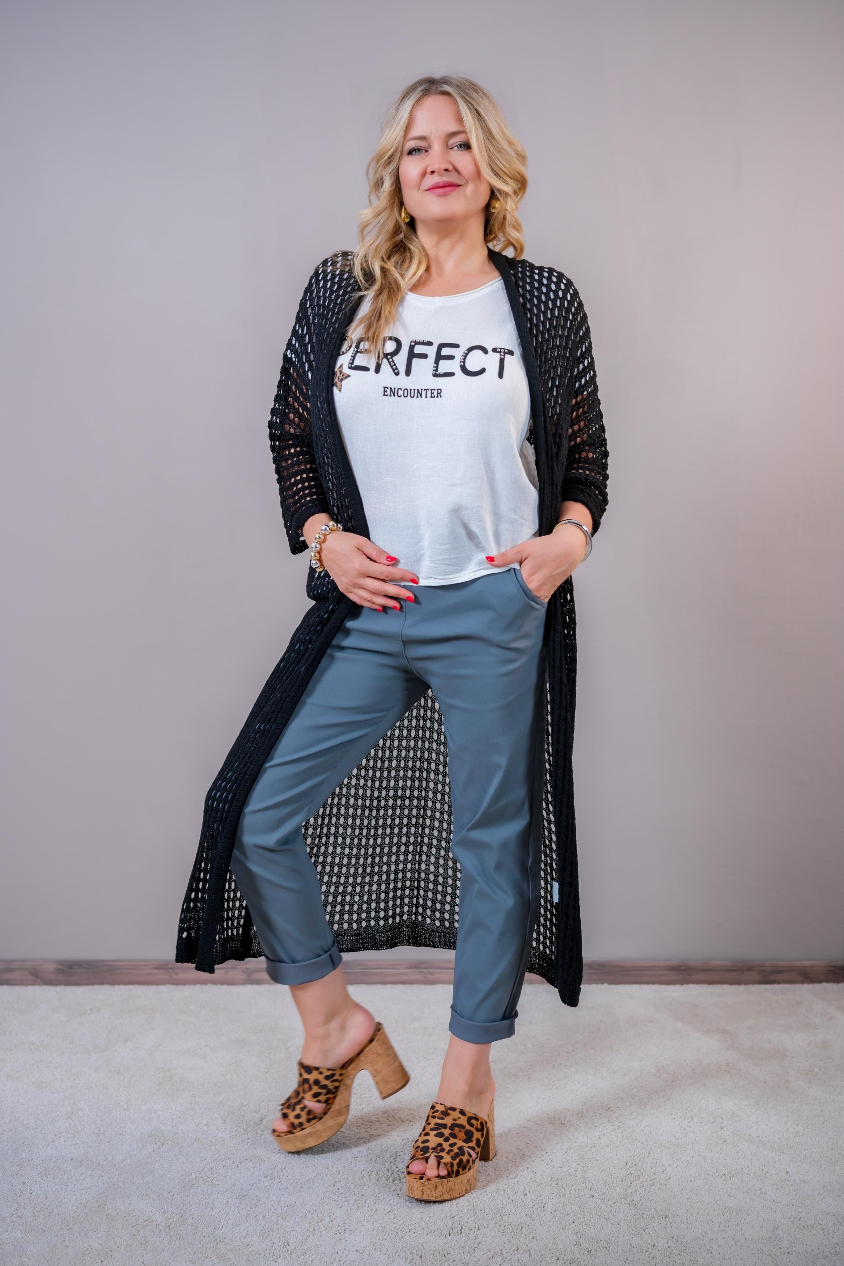 Leichter Cardigan mit Loch-Muster, schwarz