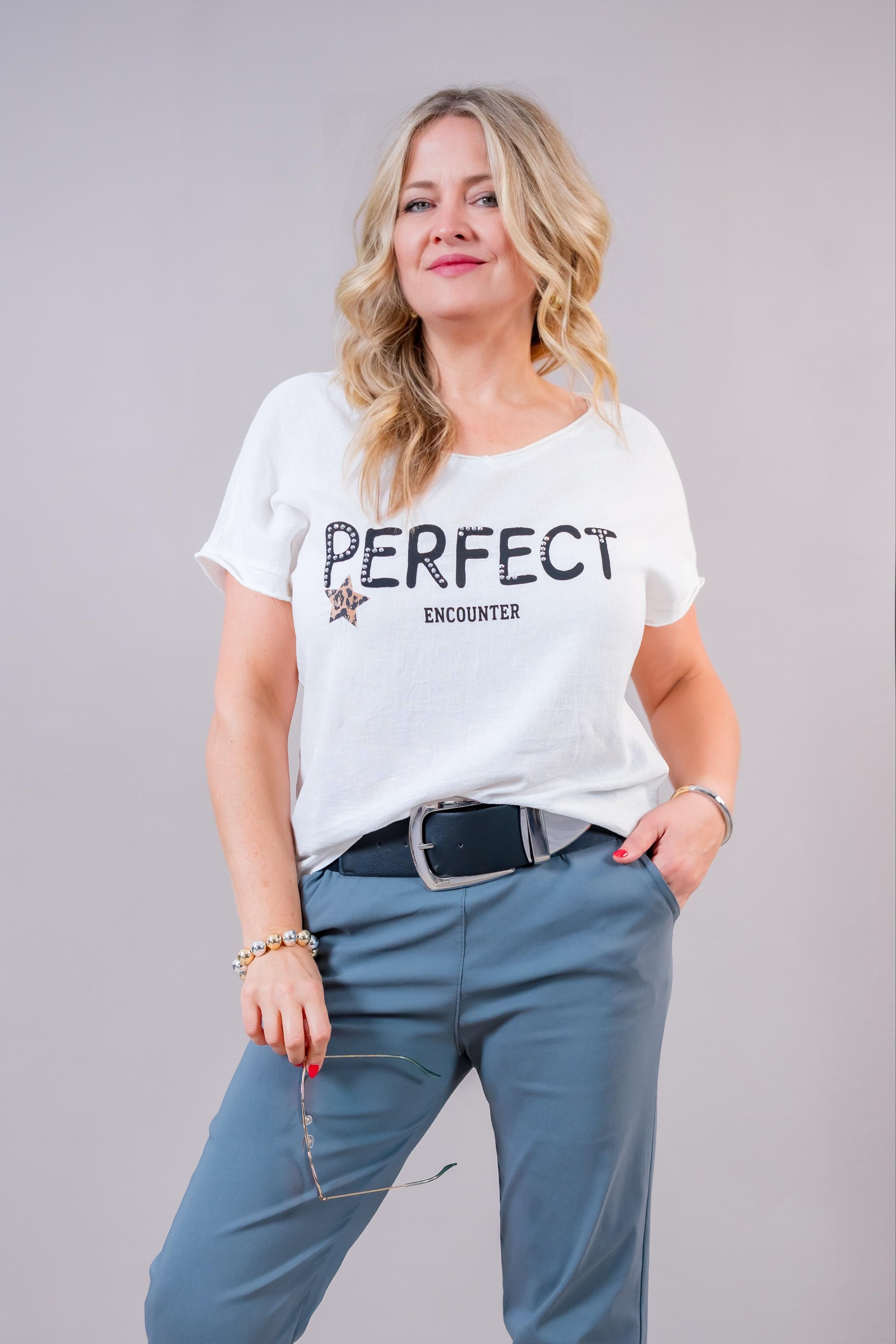 Stylisches Shirt mit Schriftzug und Steinchen, off-white