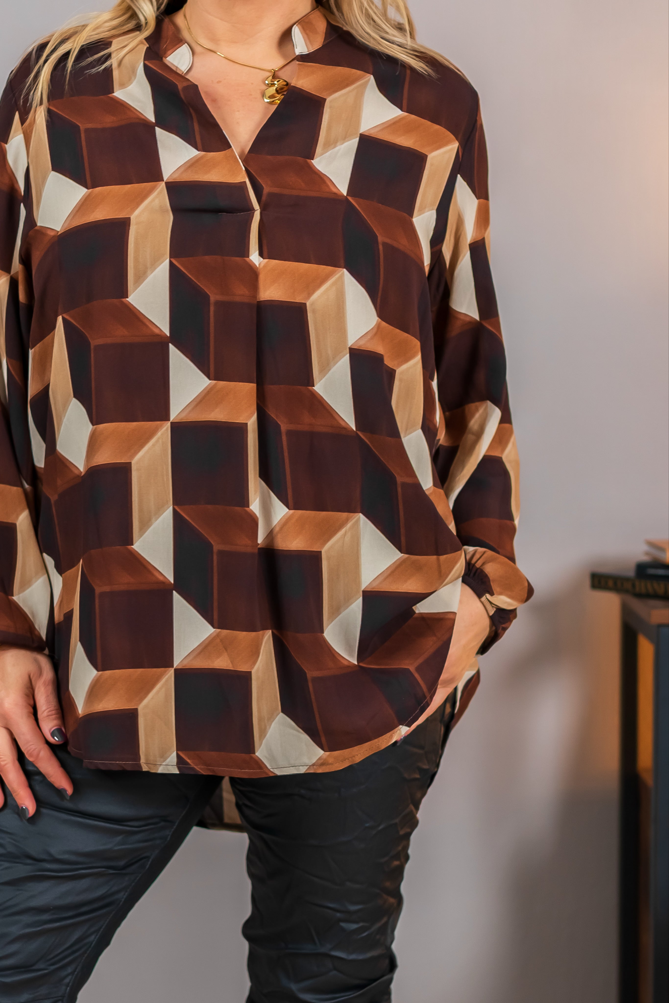 Bluse mit Würfel-Print, braun