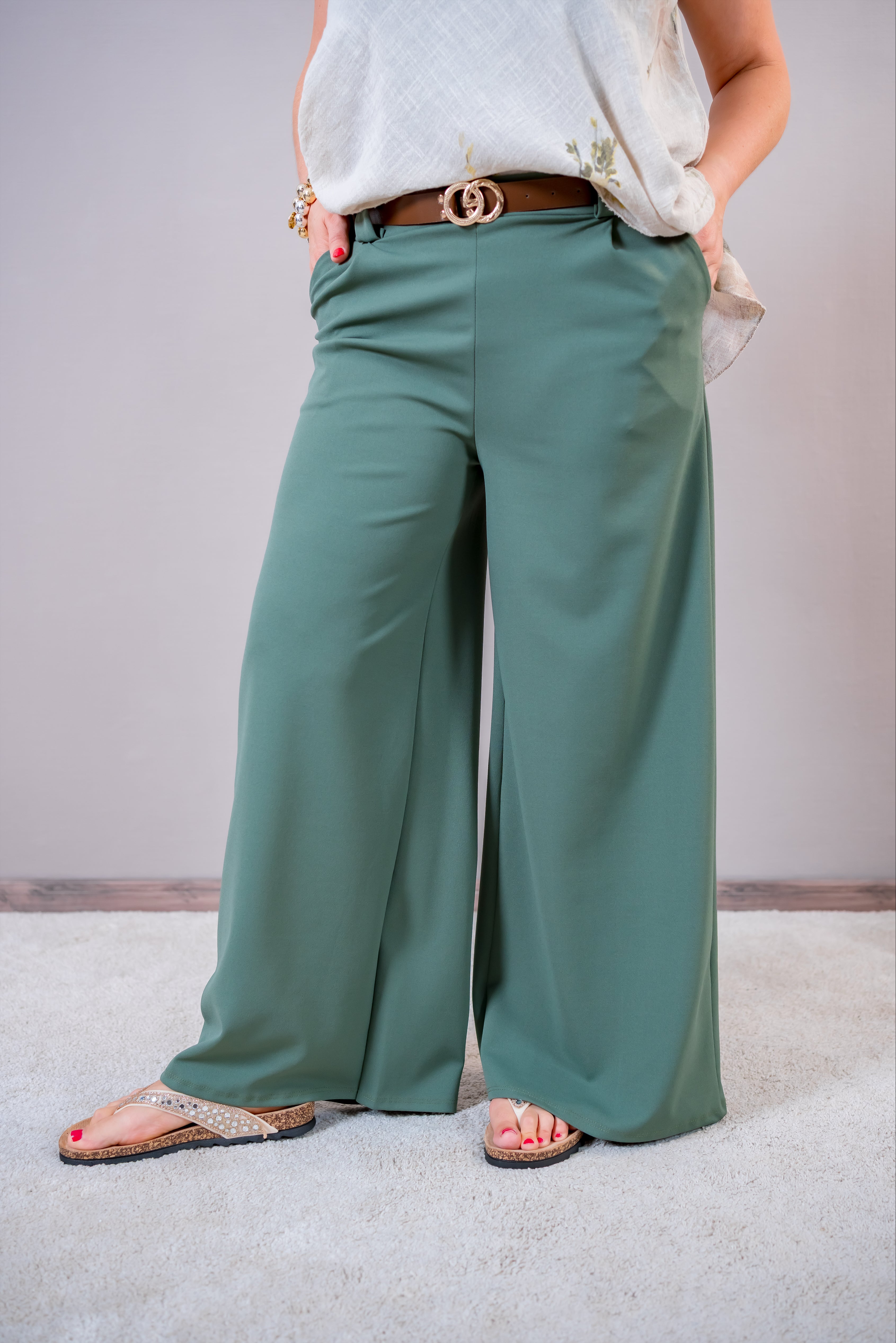 Weite Stoffhose mit Gürtel, salbei
