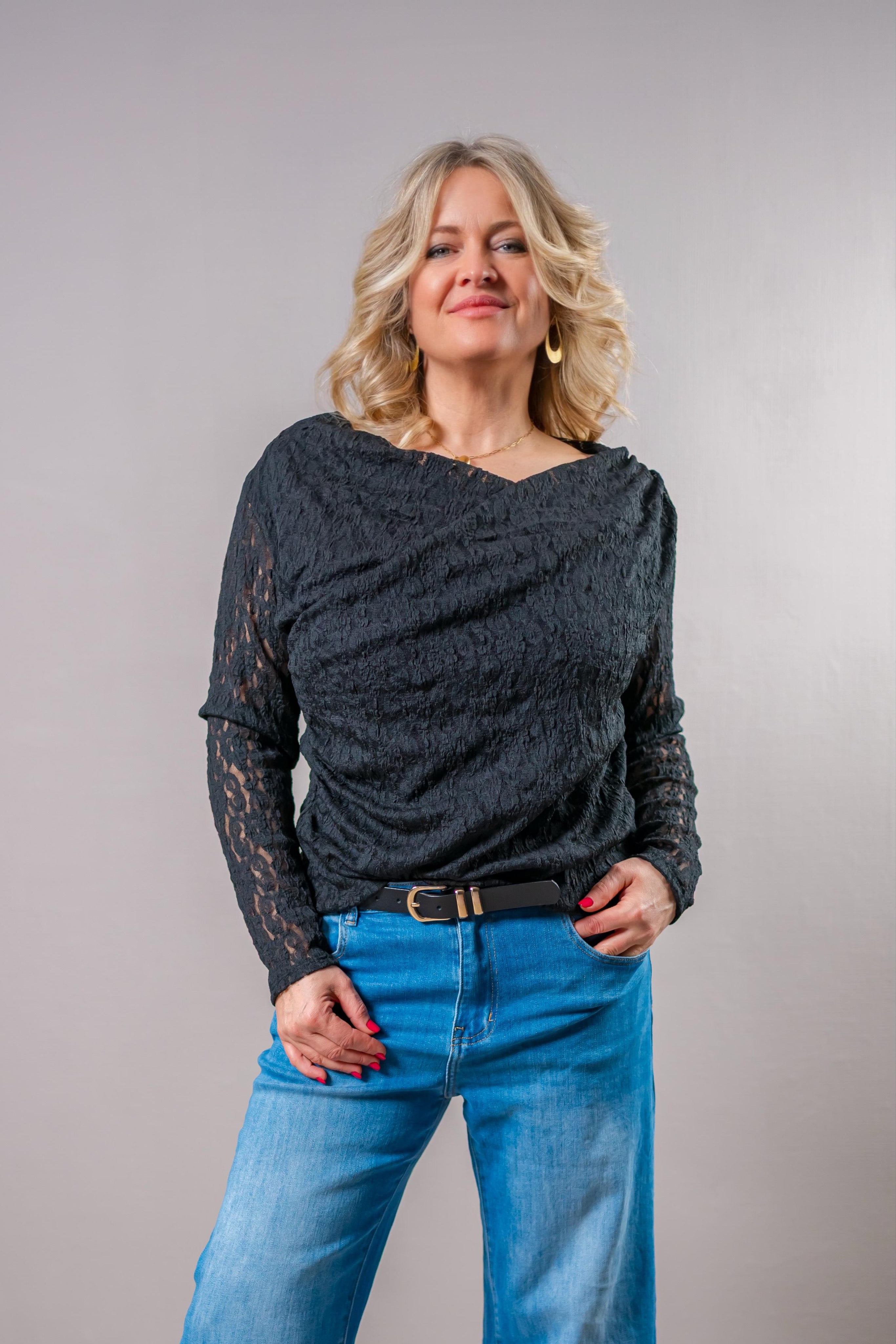 Langarmshirt mit Spitze und Wasserfallausschnitt, schwarz