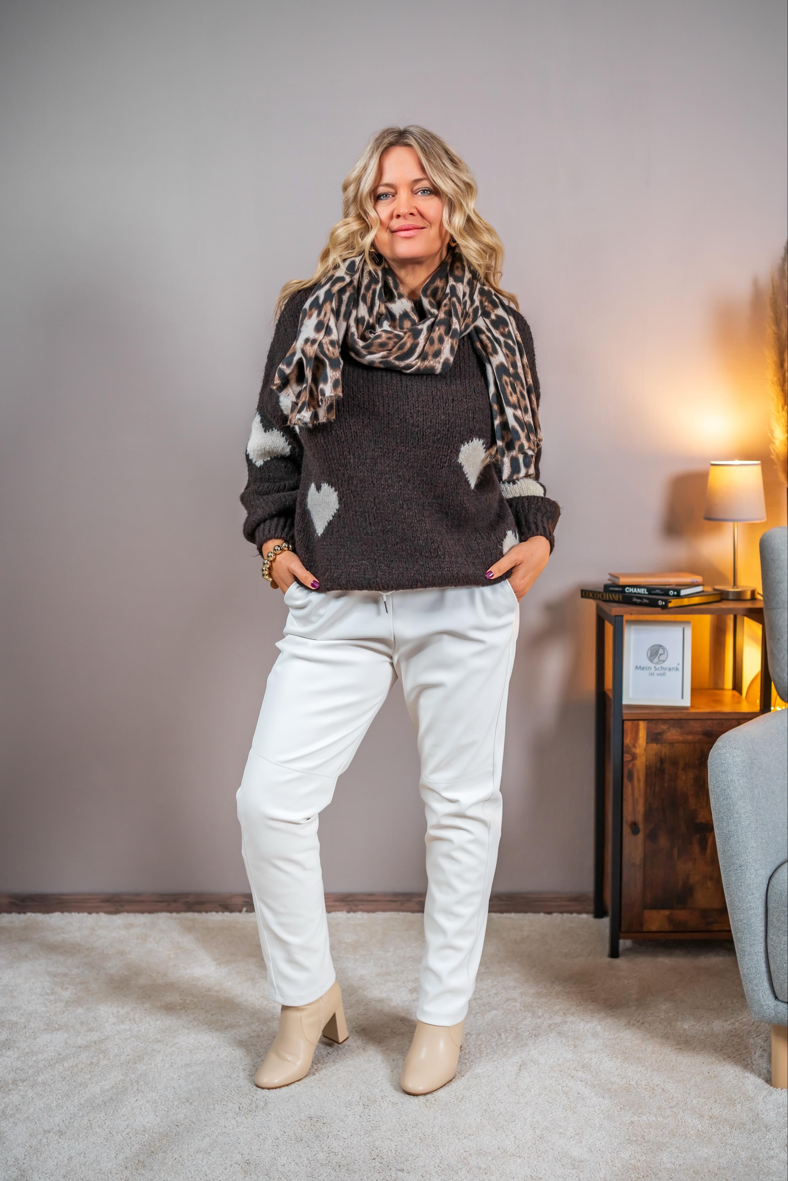 Strickpullover mit Herz-Details, braun/creme