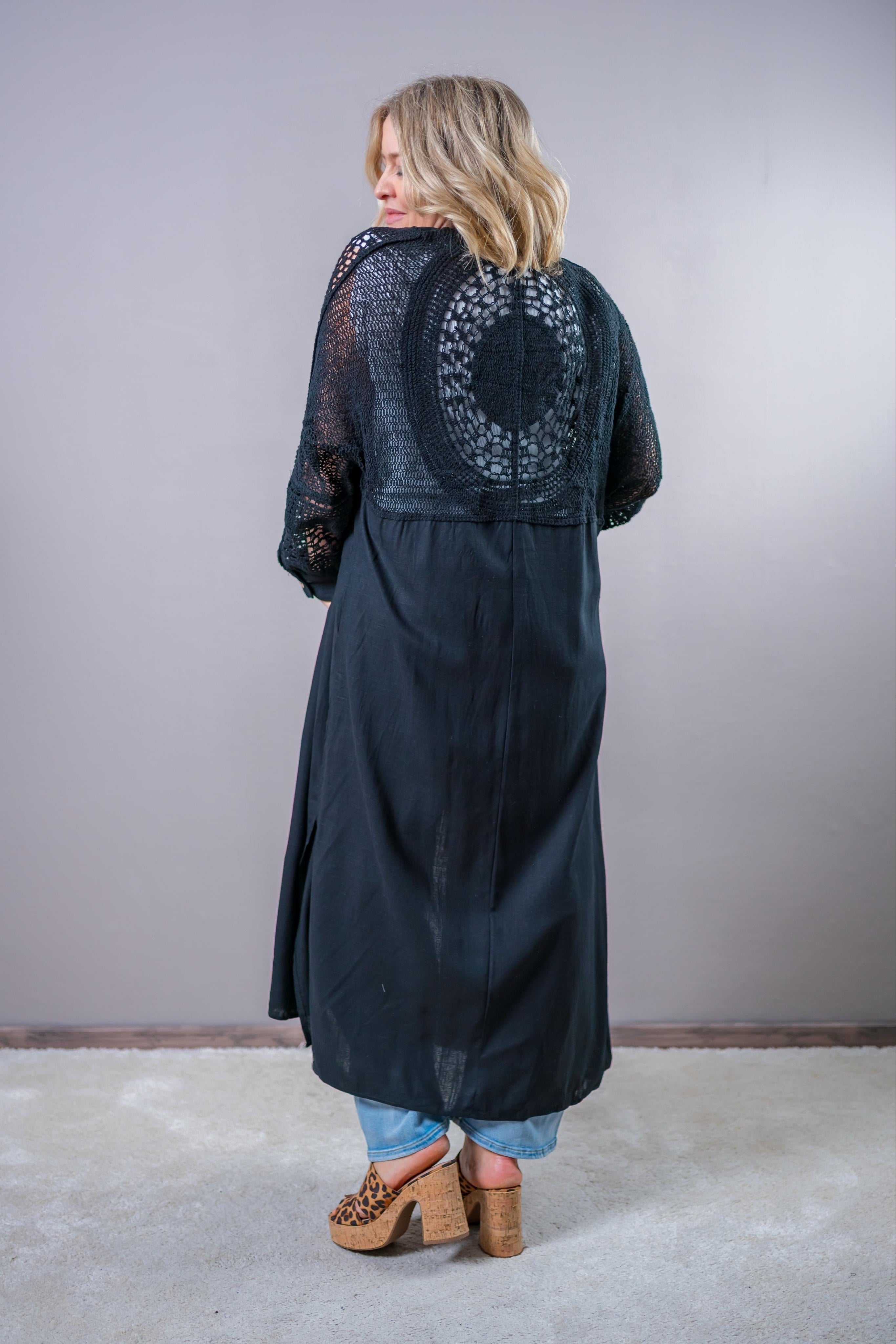 Langer Cardigan mit Häkeldetails, schwarz
