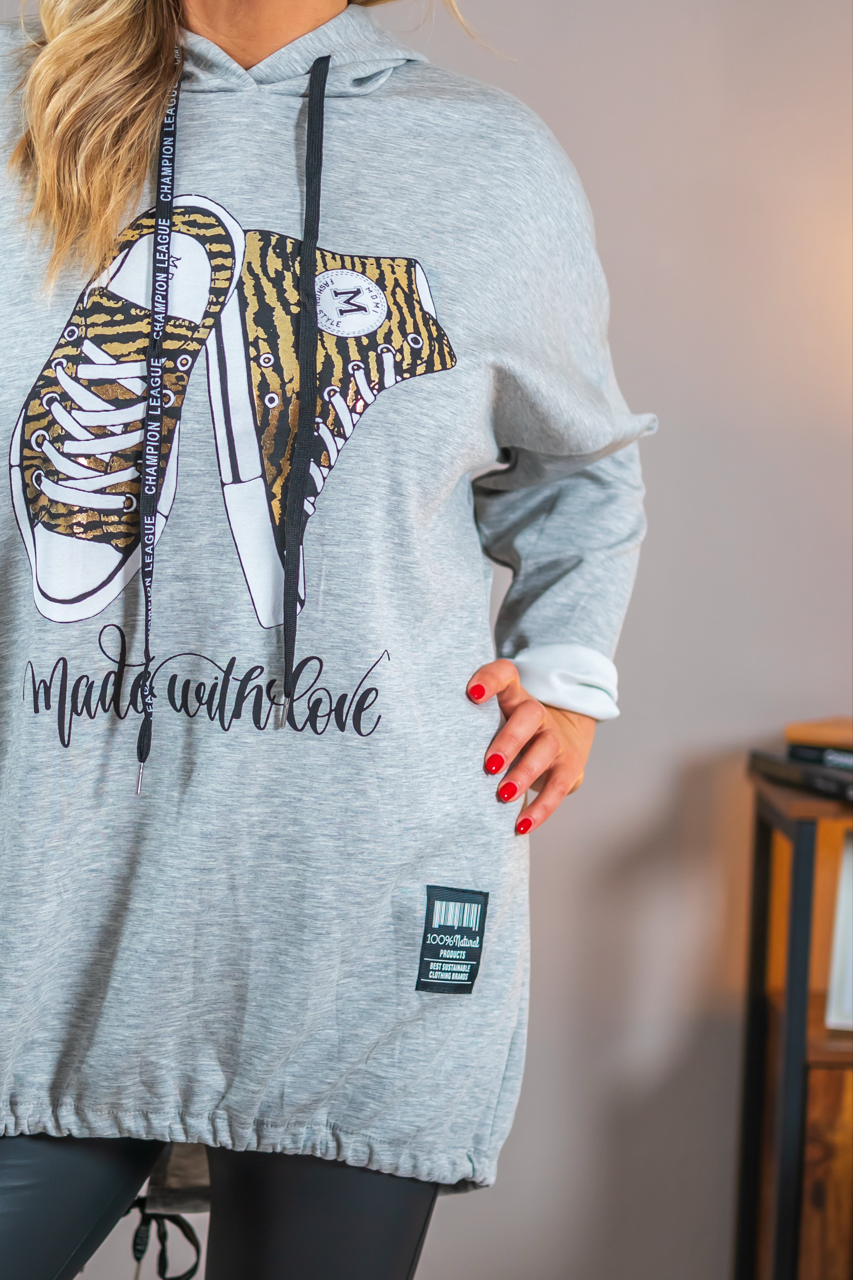 Long-Hoodie mit Sneaker-Print in Hellgrau