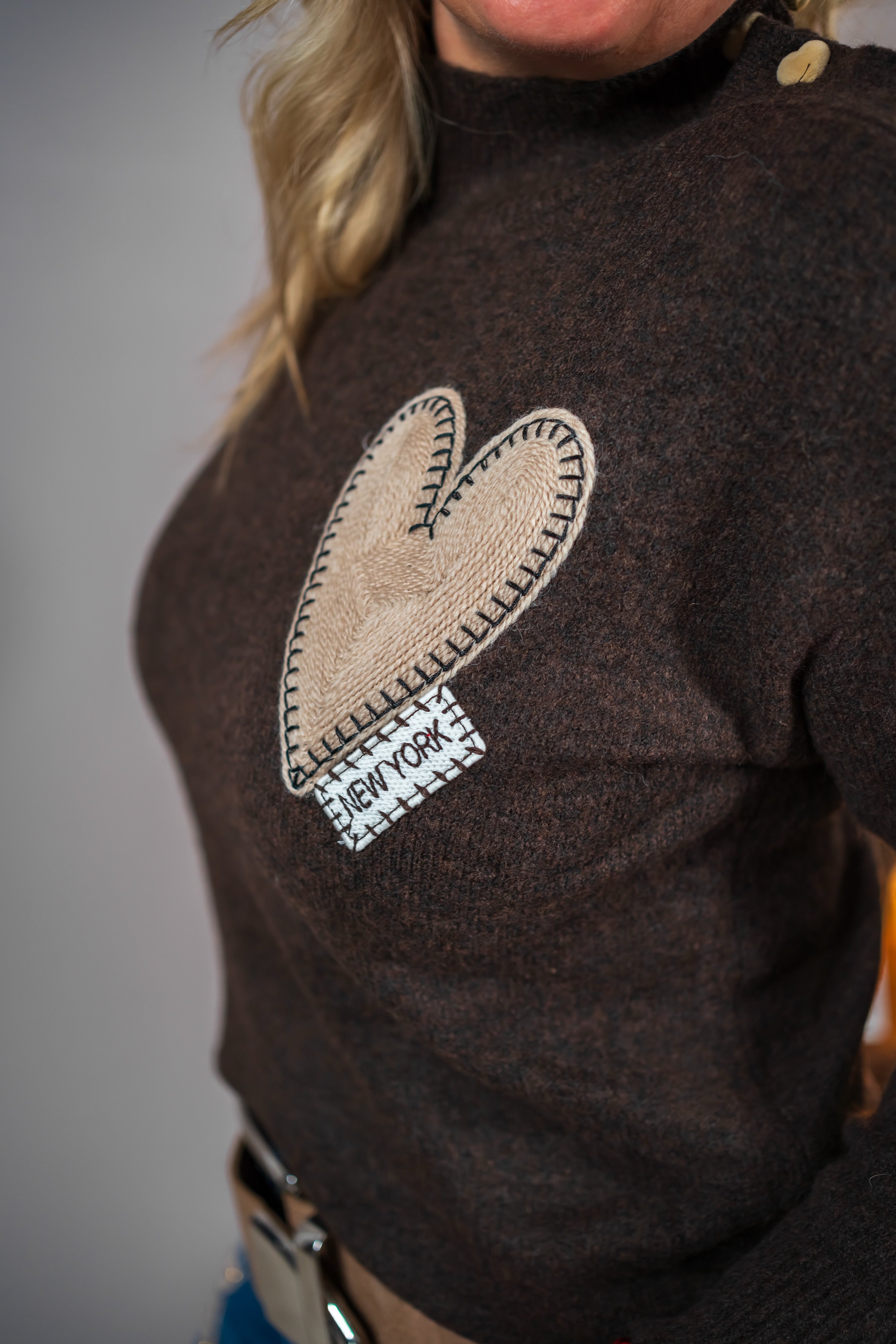 Strickpullover mit Herz-Detail, schokobraun