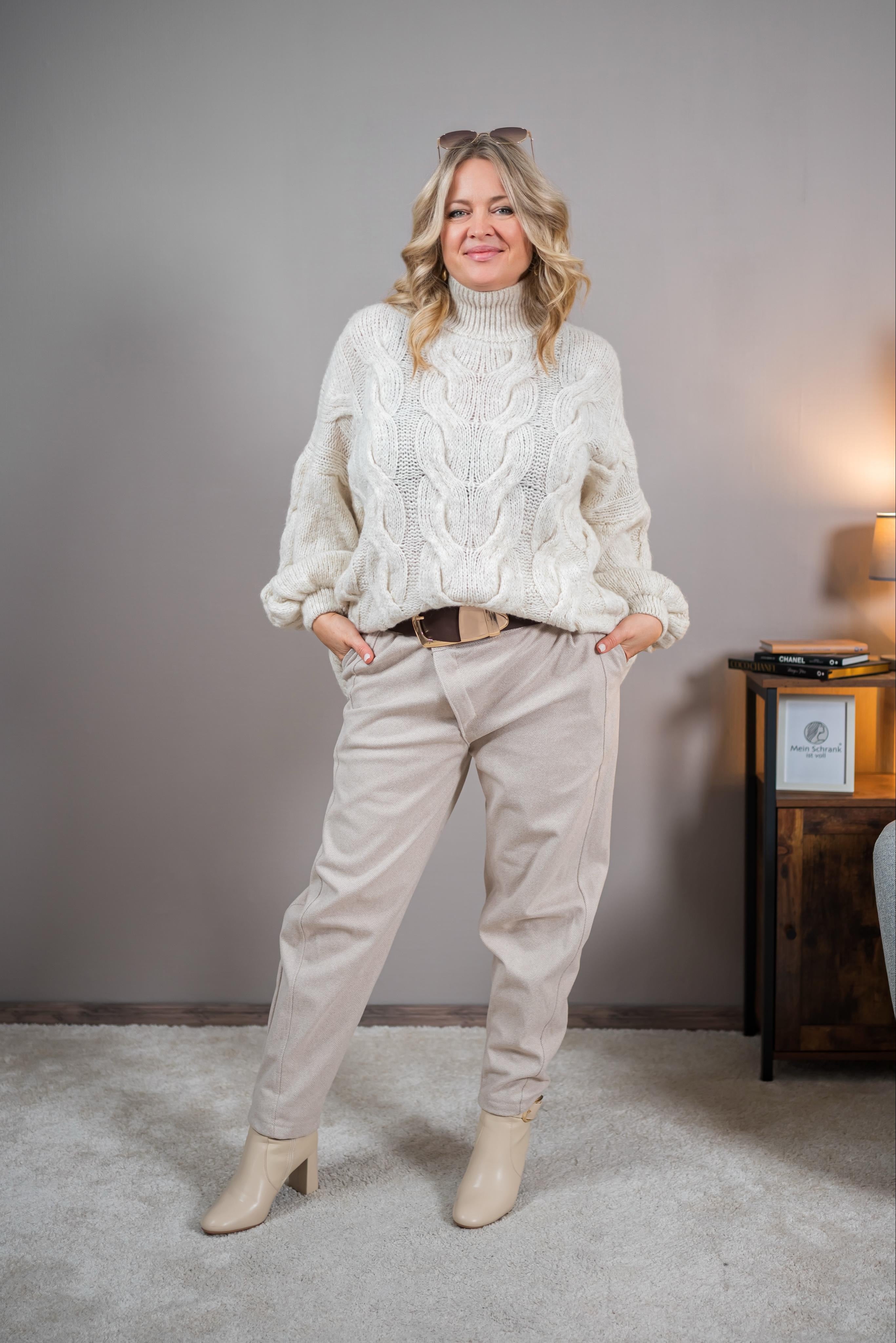Stylische Hose mit Fischgrätenmuster, creme