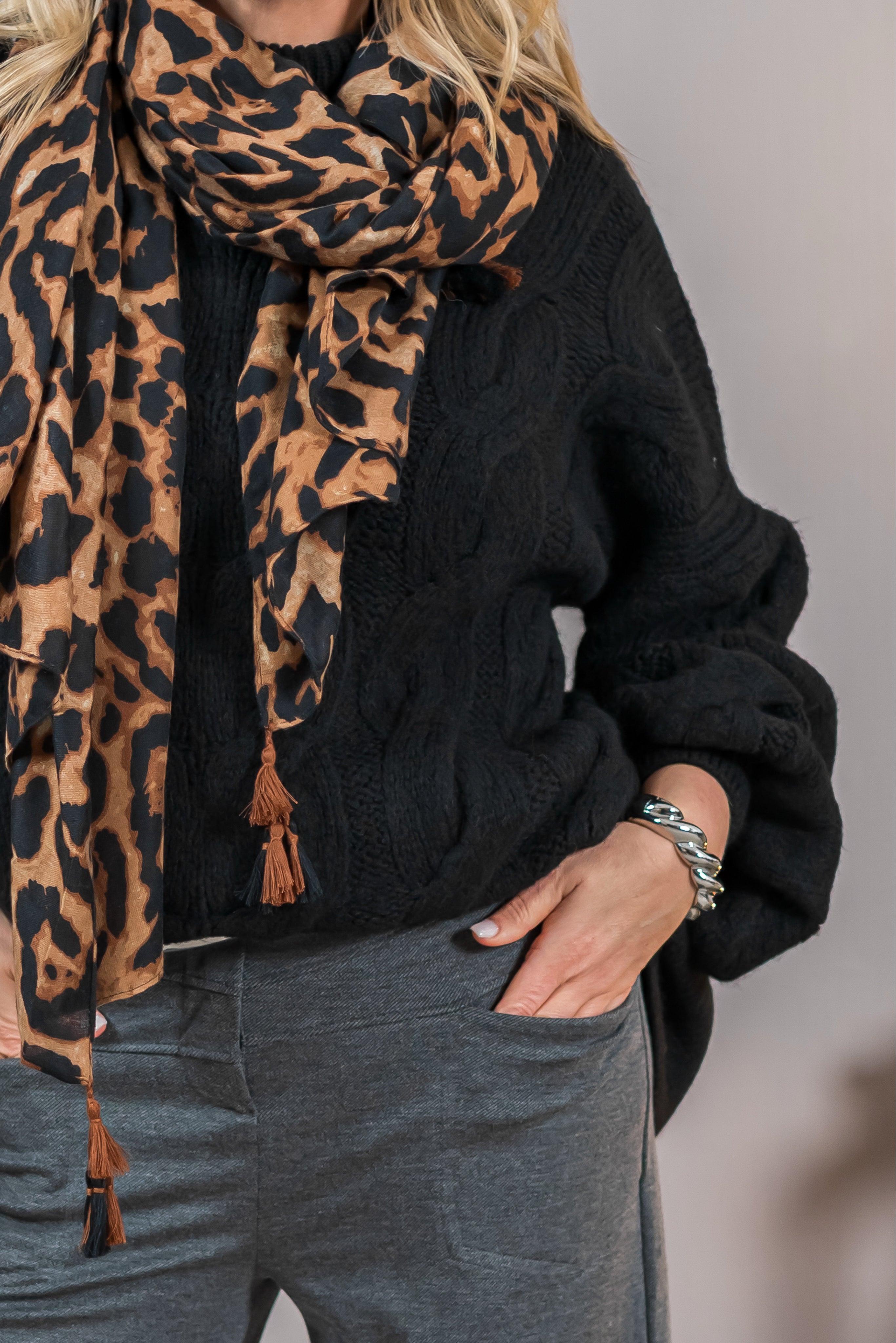 Strickpullover mit Zopfmuster, schwarz