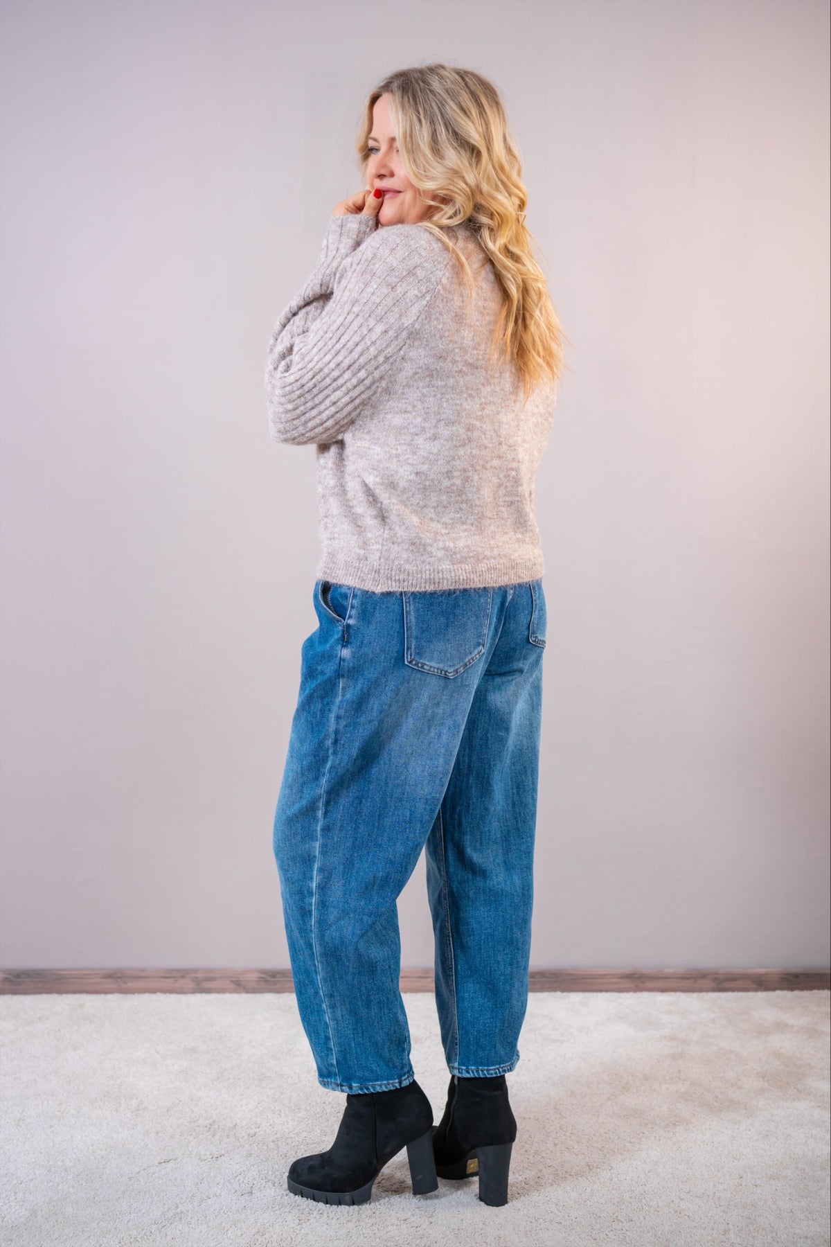 Strickpullover mit Trompetenärmeln, taupe