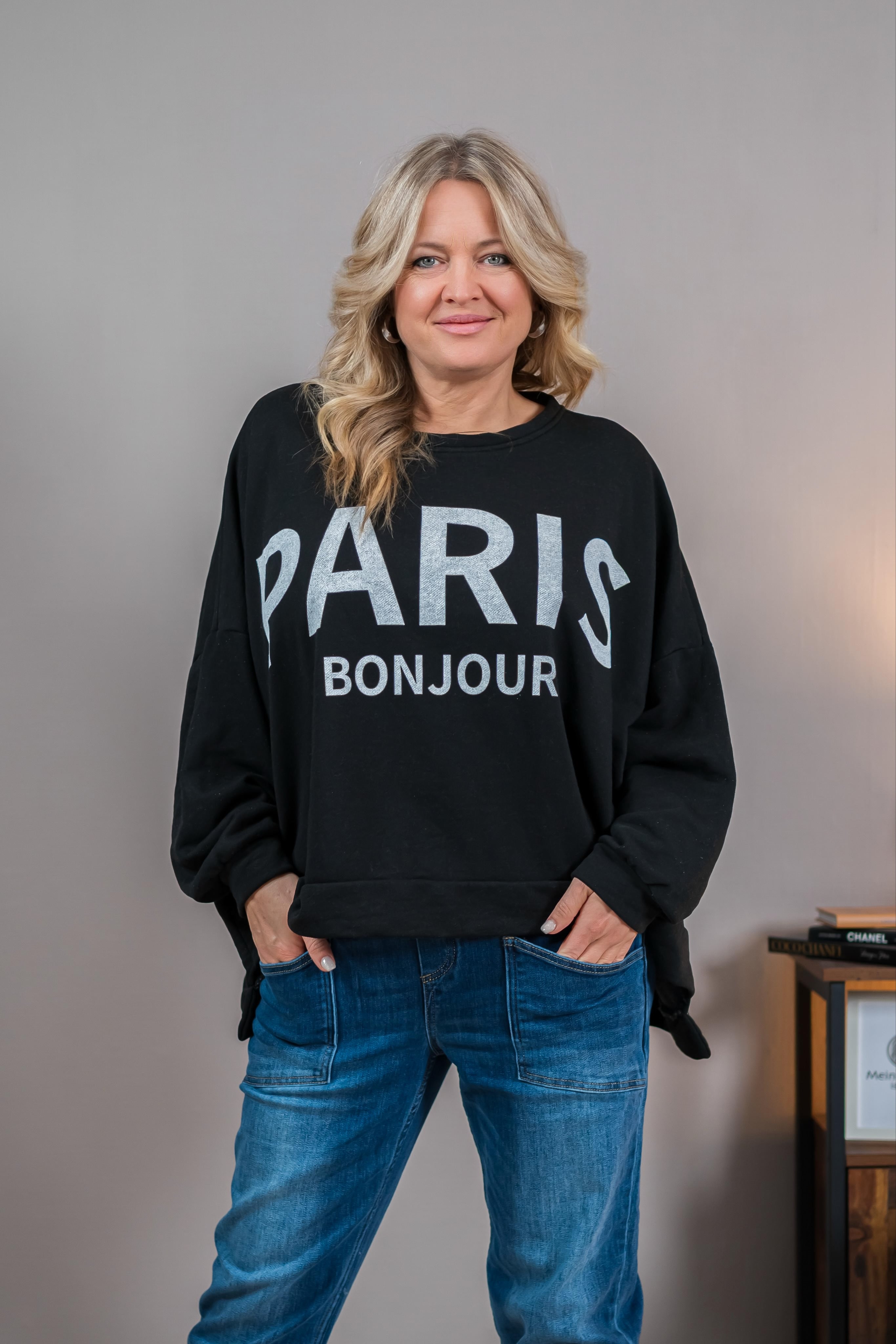 Oversize-Sweatshirt mit Schriftzug, schwarz
