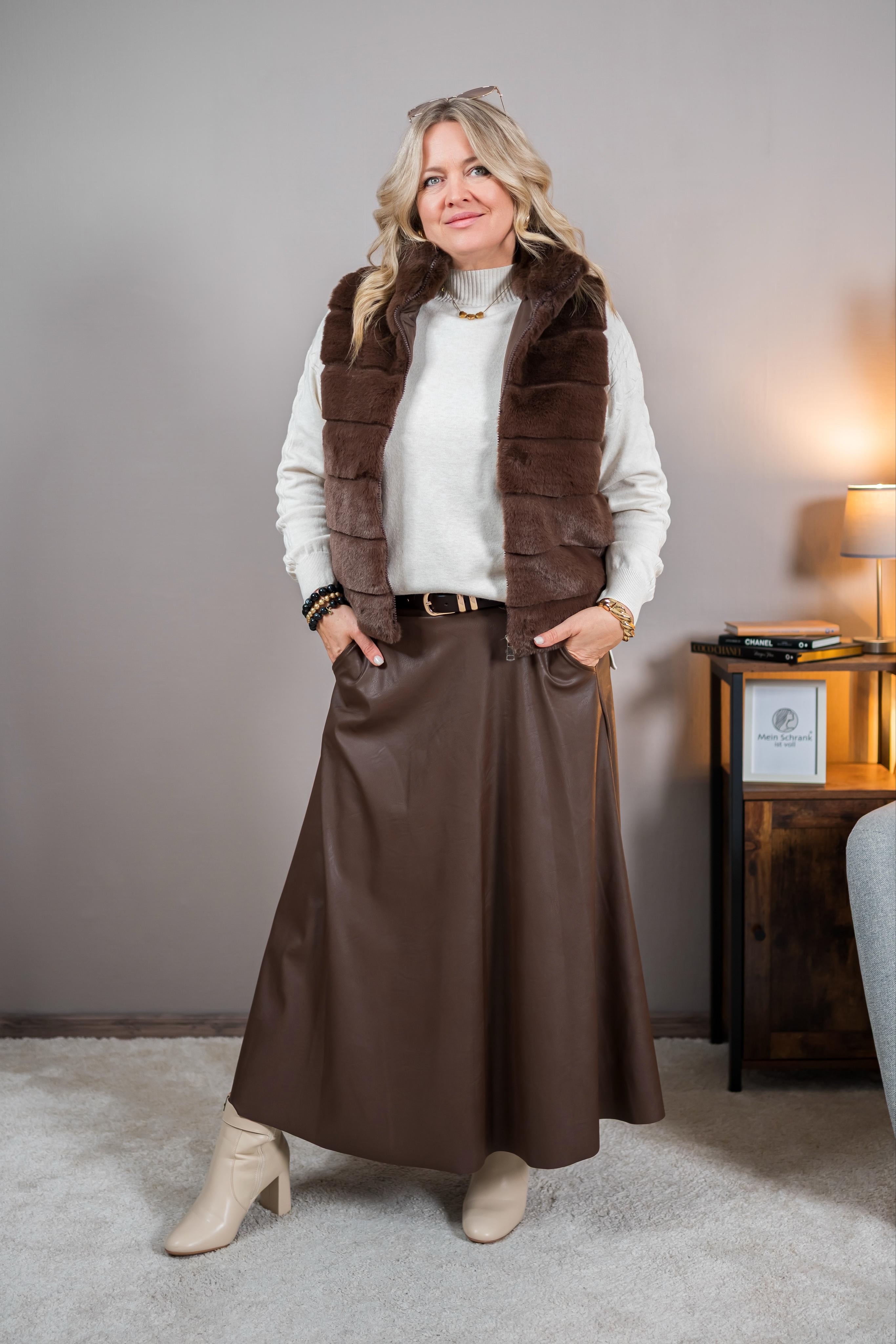 Langer Rock im Leder-Look mit Gürtel, braun