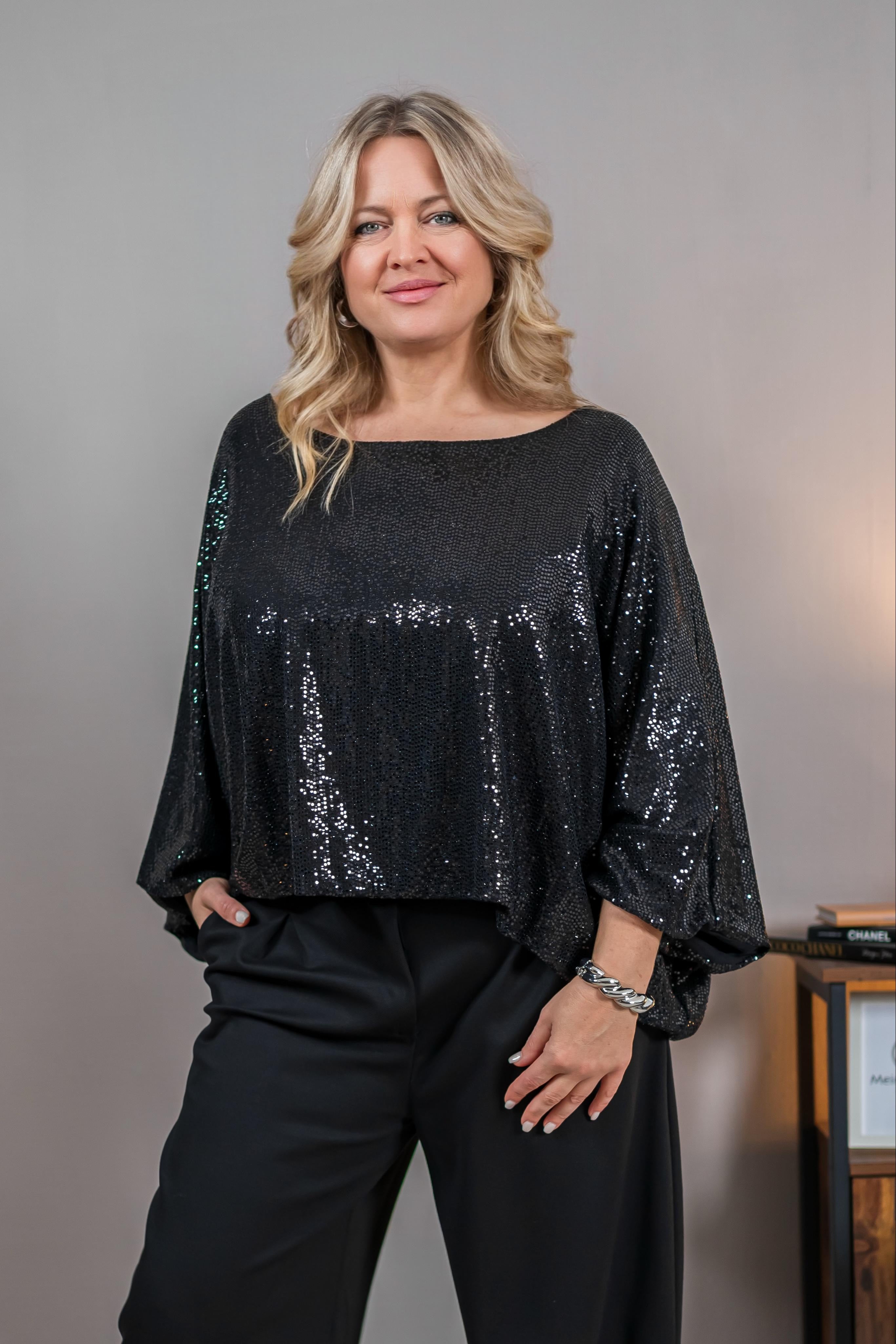 Pailletten-Shirt im Ballonschnitt, schwarz
