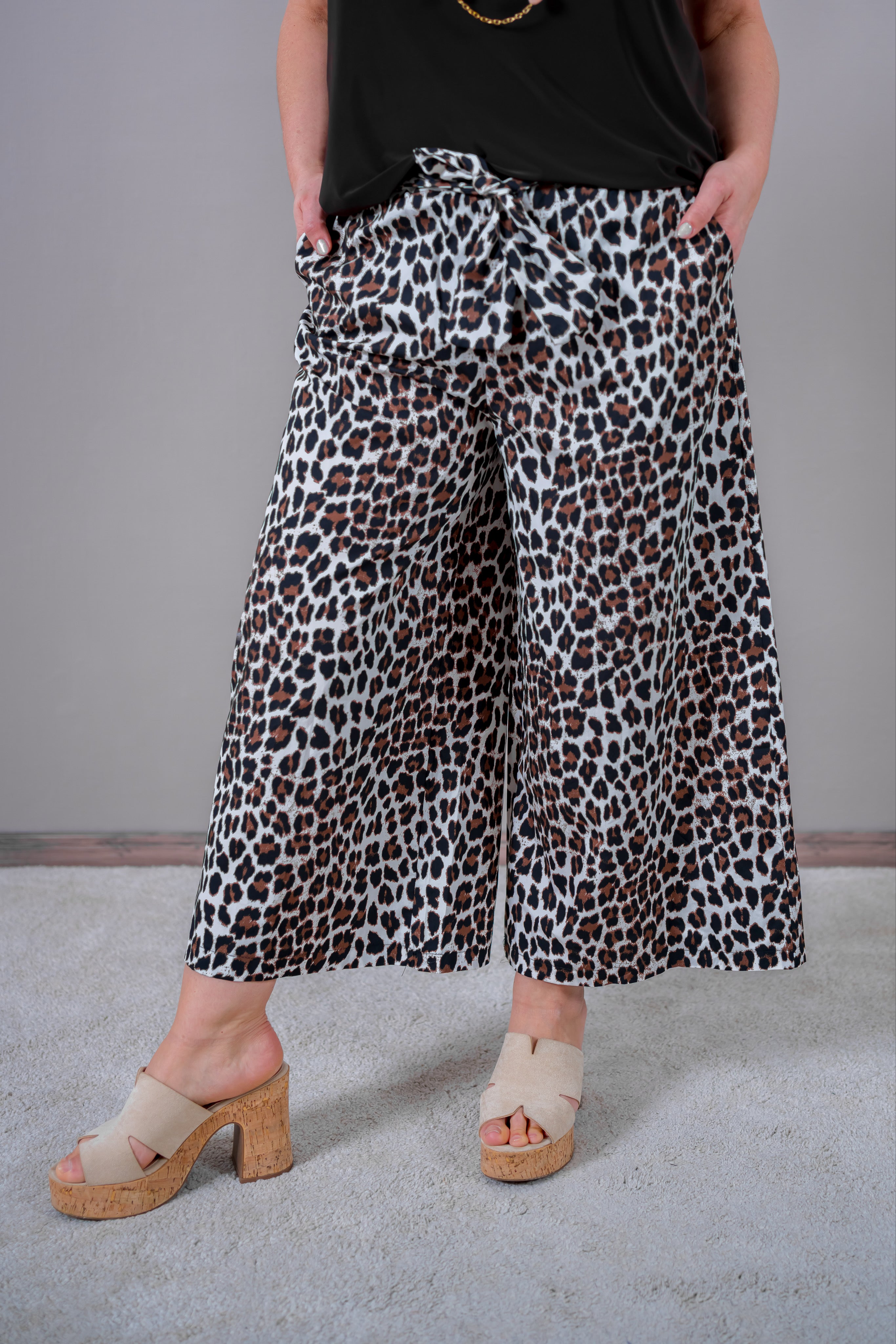 Culotte mit Bindegürtel, leoprint