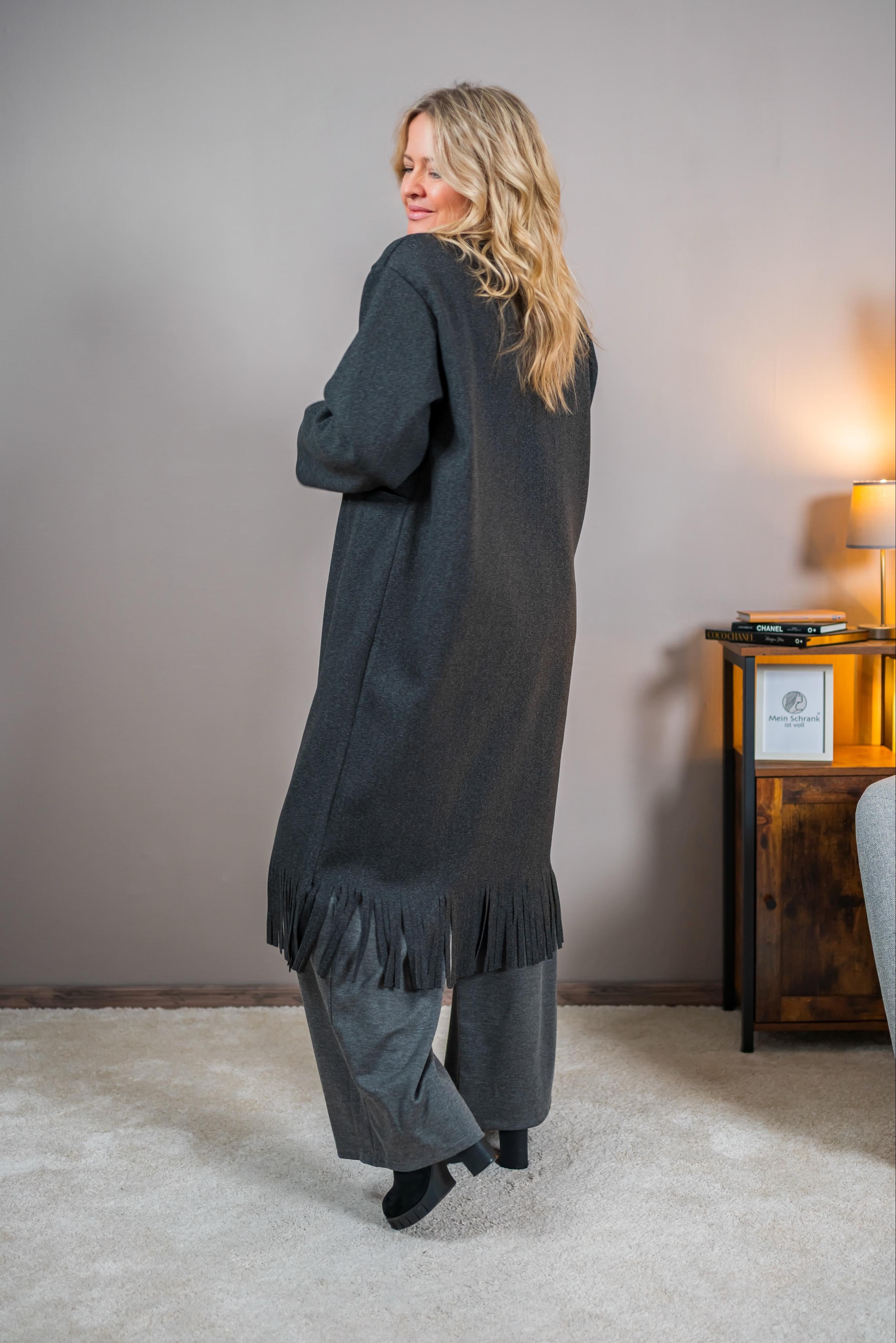 Eleganter Mantel mit passendem Schal, dunkelgrau