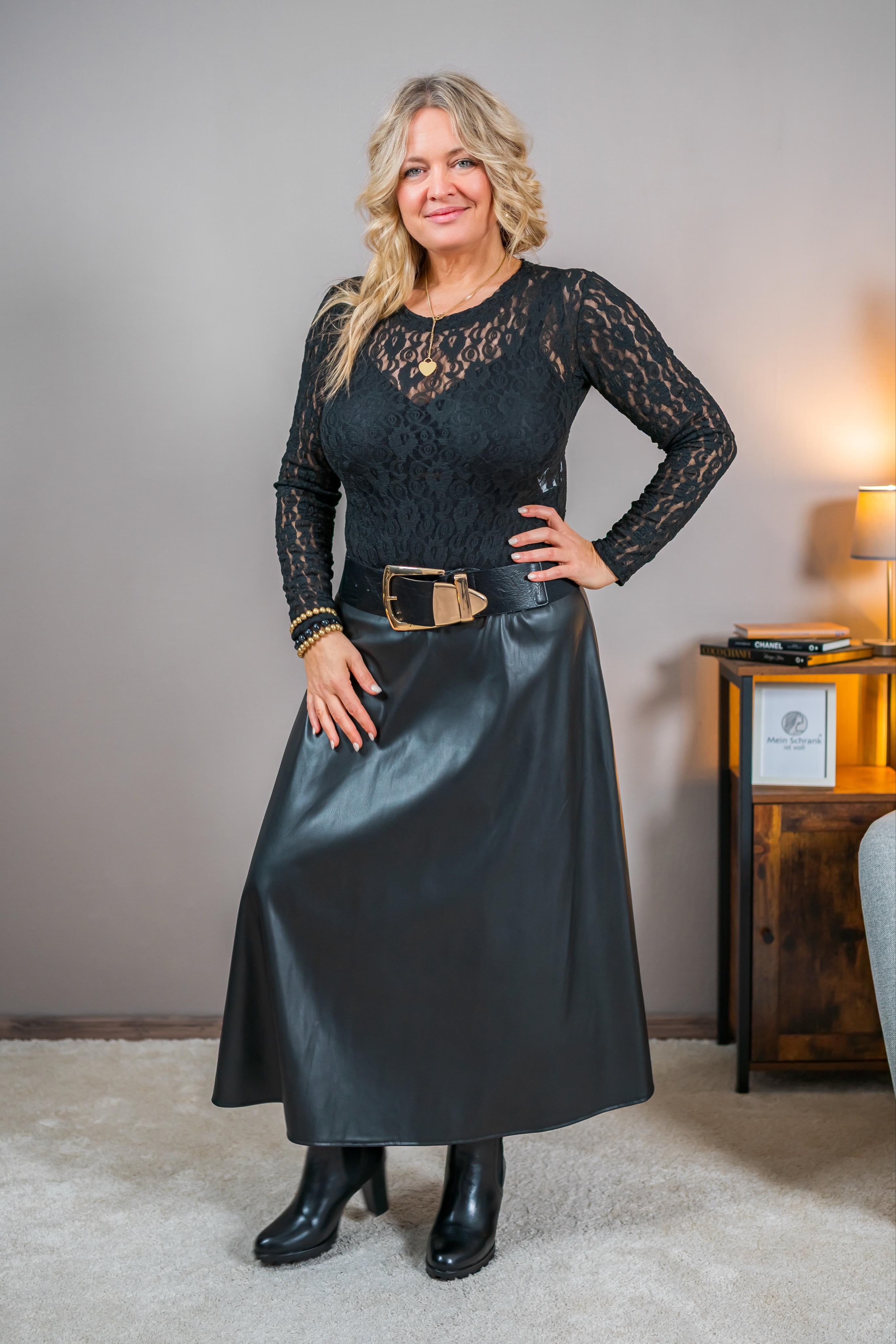 Langarm-Spitzenbody, schwarz